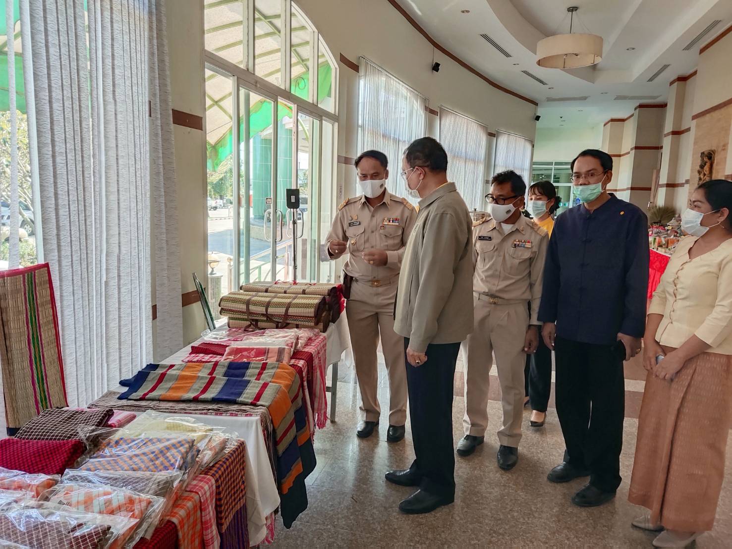 พช.ยโสธร จัดโครงการพัฒนาด้านการท่องงเที่ยวและบริการ กิจกรรมหลัก ยกระดับมาตรฐานสินค้าและบริการด้านการท่องเที่ยว และการค้าสู่สากล กิจกรรมย่อยพัฒนาผู้ประกอบการ OTOP ภายใต้แผนปฏิบัติราชการจังหวัด ประจำปีงบประมาณ พ.ศ. 2564