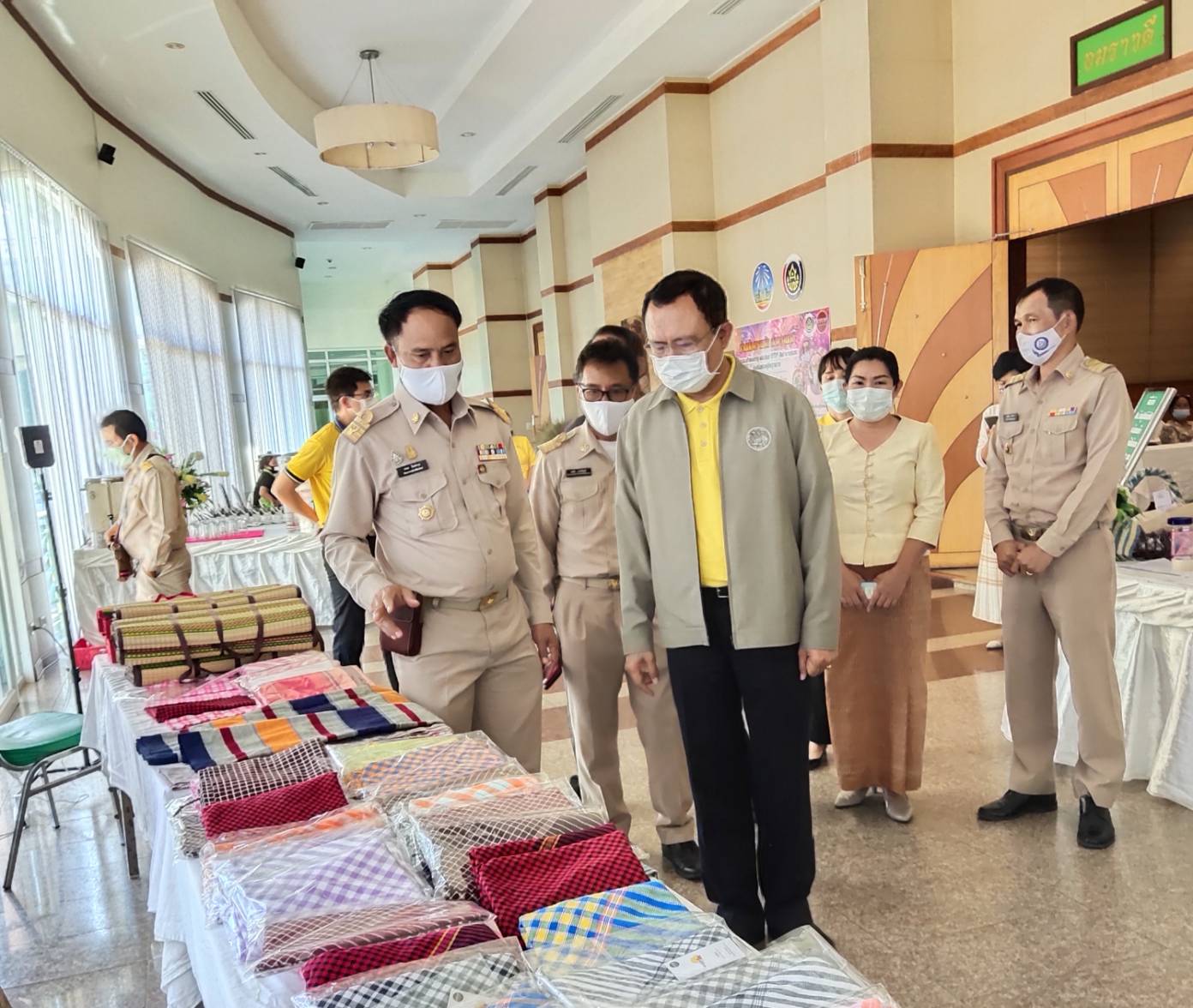 พช.ยโสธร จัดโครงการพัฒนาด้านการท่องงเที่ยวและบริการ กิจกรรมหลัก ยกระดับมาตรฐานสินค้าและบริการด้านการท่องเที่ยว และการค้าสู่สากล กิจกรรมย่อยพัฒนาผู้ประกอบการ OTOP ภายใต้แผนปฏิบัติราชการจังหวัด ประจำปีงบประมาณ พ.ศ. 2564