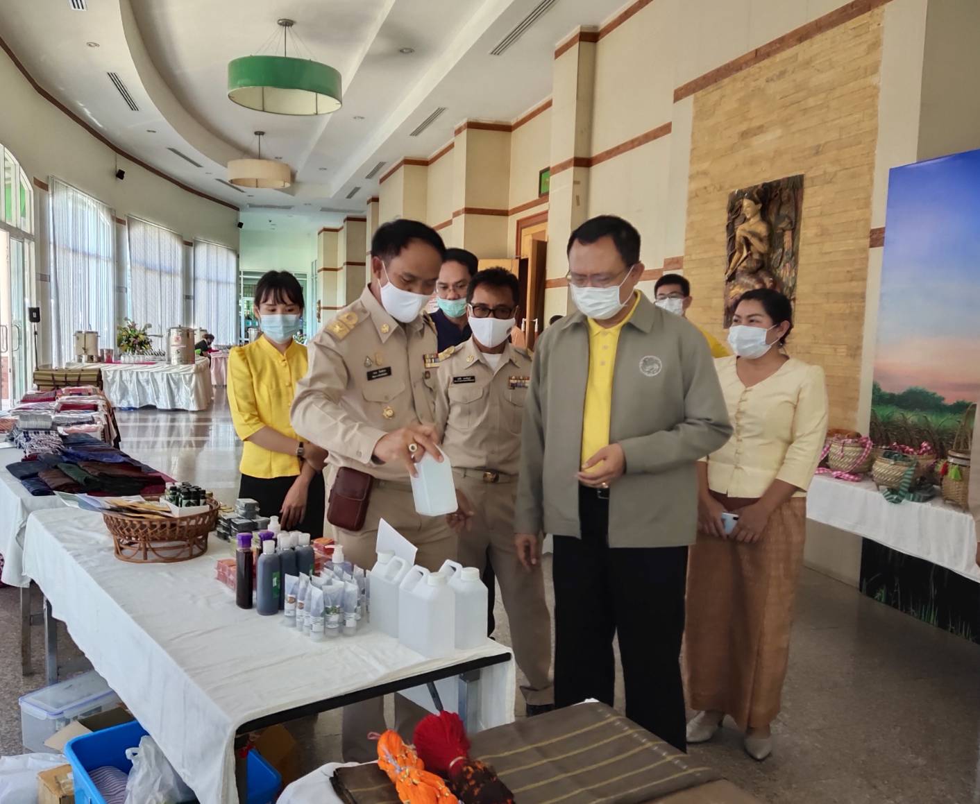 พช.ยโสธร จัดโครงการพัฒนาด้านการท่องงเที่ยวและบริการ กิจกรรมหลัก ยกระดับมาตรฐานสินค้าและบริการด้านการท่องเที่ยว และการค้าสู่สากล กิจกรรมย่อยพัฒนาผู้ประกอบการ OTOP ภายใต้แผนปฏิบัติราชการจังหวัด ประจำปีงบประมาณ พ.ศ. 2564