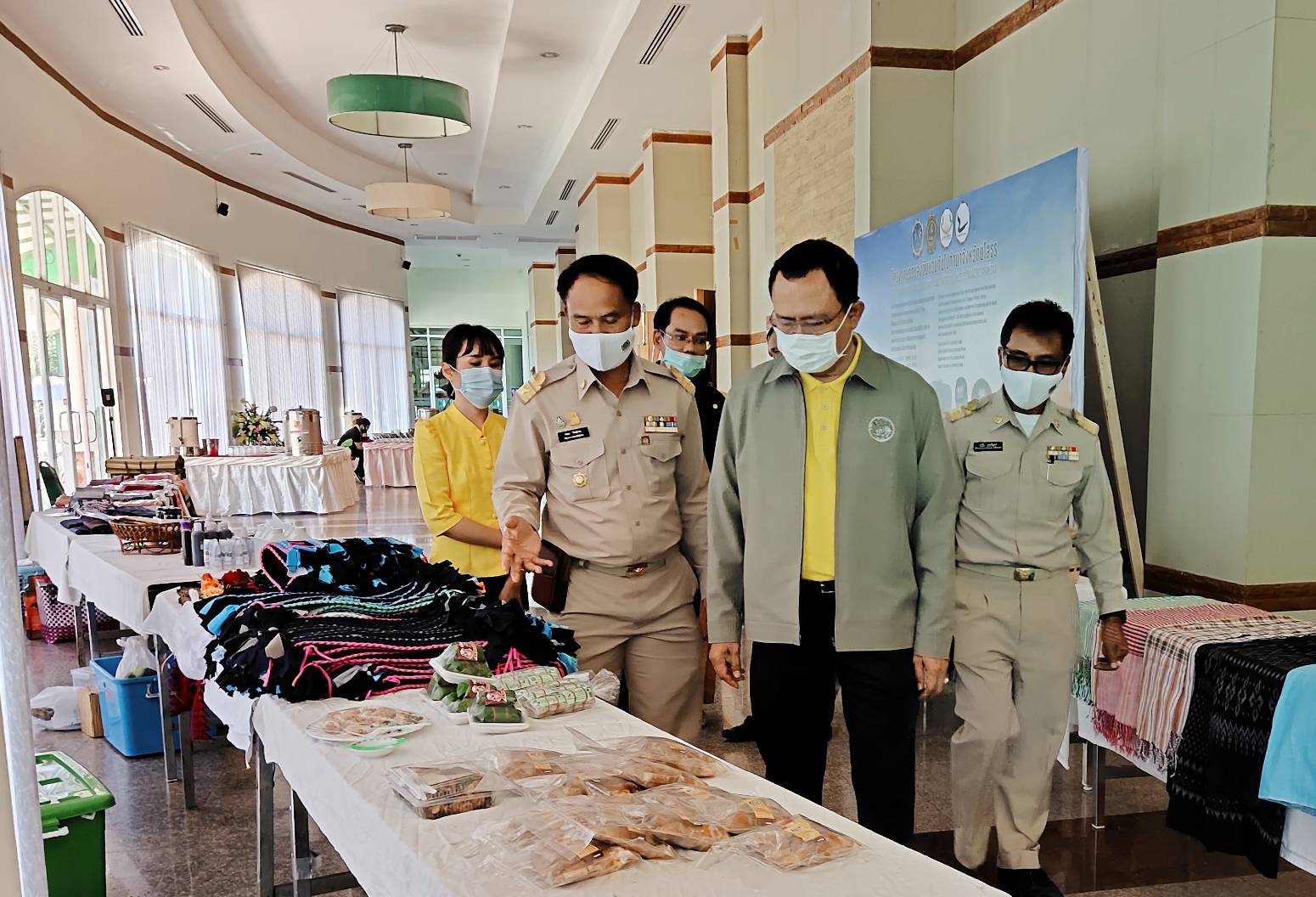 พช.ยโสธร จัดโครงการพัฒนาด้านการท่องงเที่ยวและบริการ กิจกรรมหลัก ยกระดับมาตรฐานสินค้าและบริการด้านการท่องเที่ยว และการค้าสู่สากล กิจกรรมย่อยพัฒนาผู้ประกอบการ OTOP ภายใต้แผนปฏิบัติราชการจังหวัด ประจำปีงบประมาณ พ.ศ. 2564