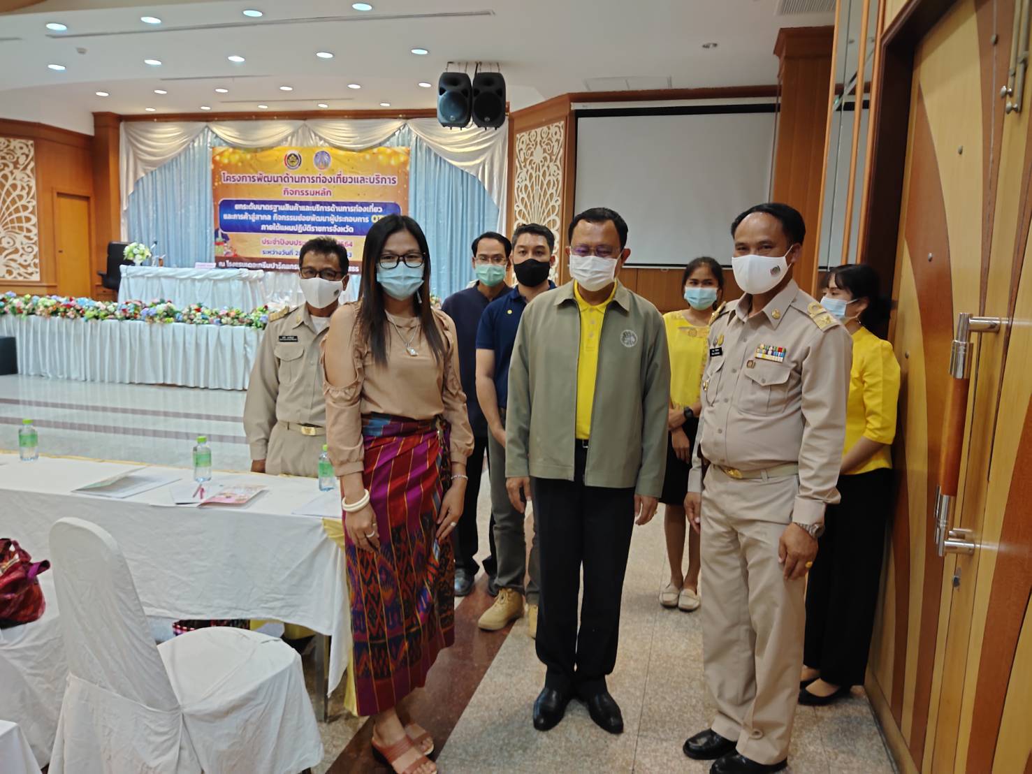 พช.ยโสธร จัดโครงการพัฒนาด้านการท่องงเที่ยวและบริการ กิจกรรมหลัก ยกระดับมาตรฐานสินค้าและบริการด้านการท่องเที่ยว และการค้าสู่สากล กิจกรรมย่อยพัฒนาผู้ประกอบการ OTOP ภายใต้แผนปฏิบัติราชการจังหวัด ประจำปีงบประมาณ พ.ศ. 2564