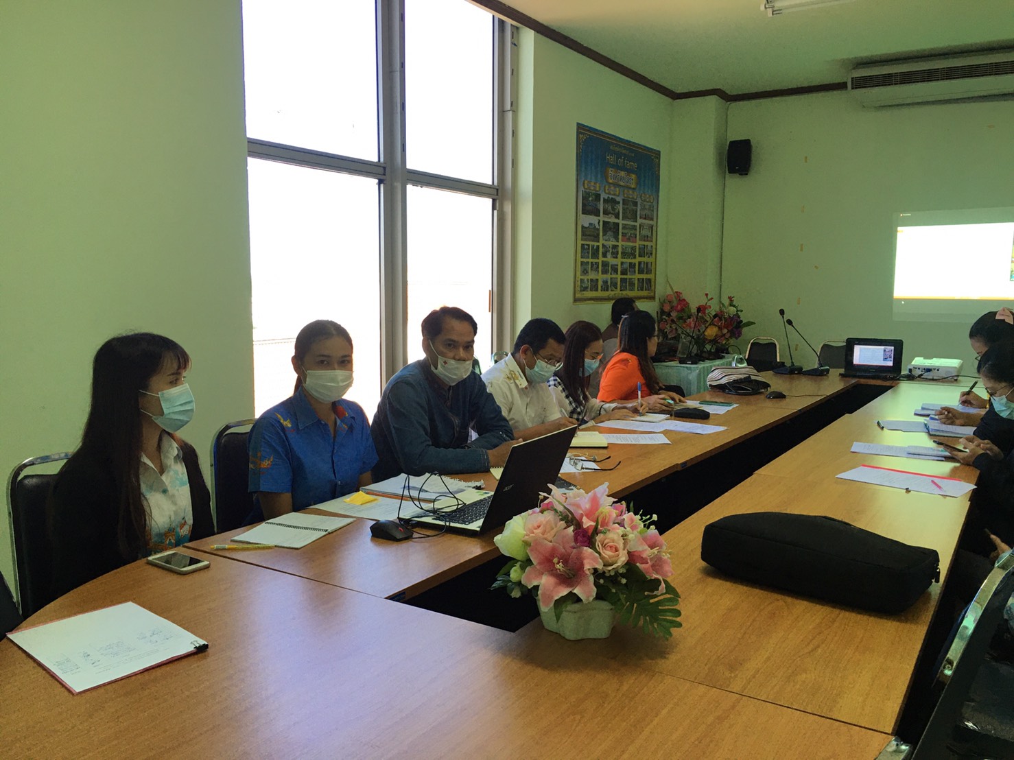 พช.ยโสธร ร่วมประชุมออนไลน์ผ่าน Application Zoom  ครั้งที่ 2/2563 ของสภากาชาดไทย