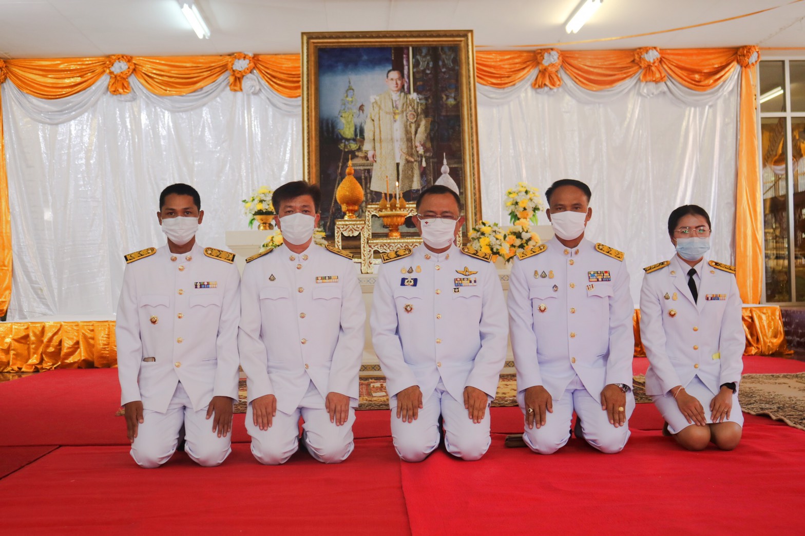 พช.ยโสธร ร่วมพิธีสวดพระพุทธมนต์ เพื่อถวายพระราชกุศลพระบาทสมเด็จพระบรมชน กาธิเบศร มหาภูมิพลอดุลยเดชมหาราชบรมนาถบพิตร เนื่องในวันคล้ายวันพระบรมราชสมภพ 5 ธันวาคม 2563