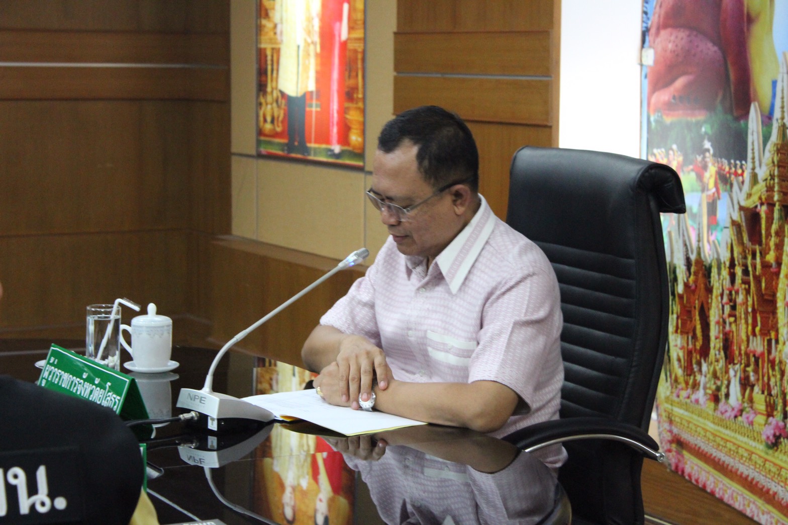 พจ.ยโสธร ร่วมประชุมปรึกษาหารือเกี่ยวกับการแก้ไขปัญหา หนี้นอกระบบในพื้นที่จังหวัดยโสธร