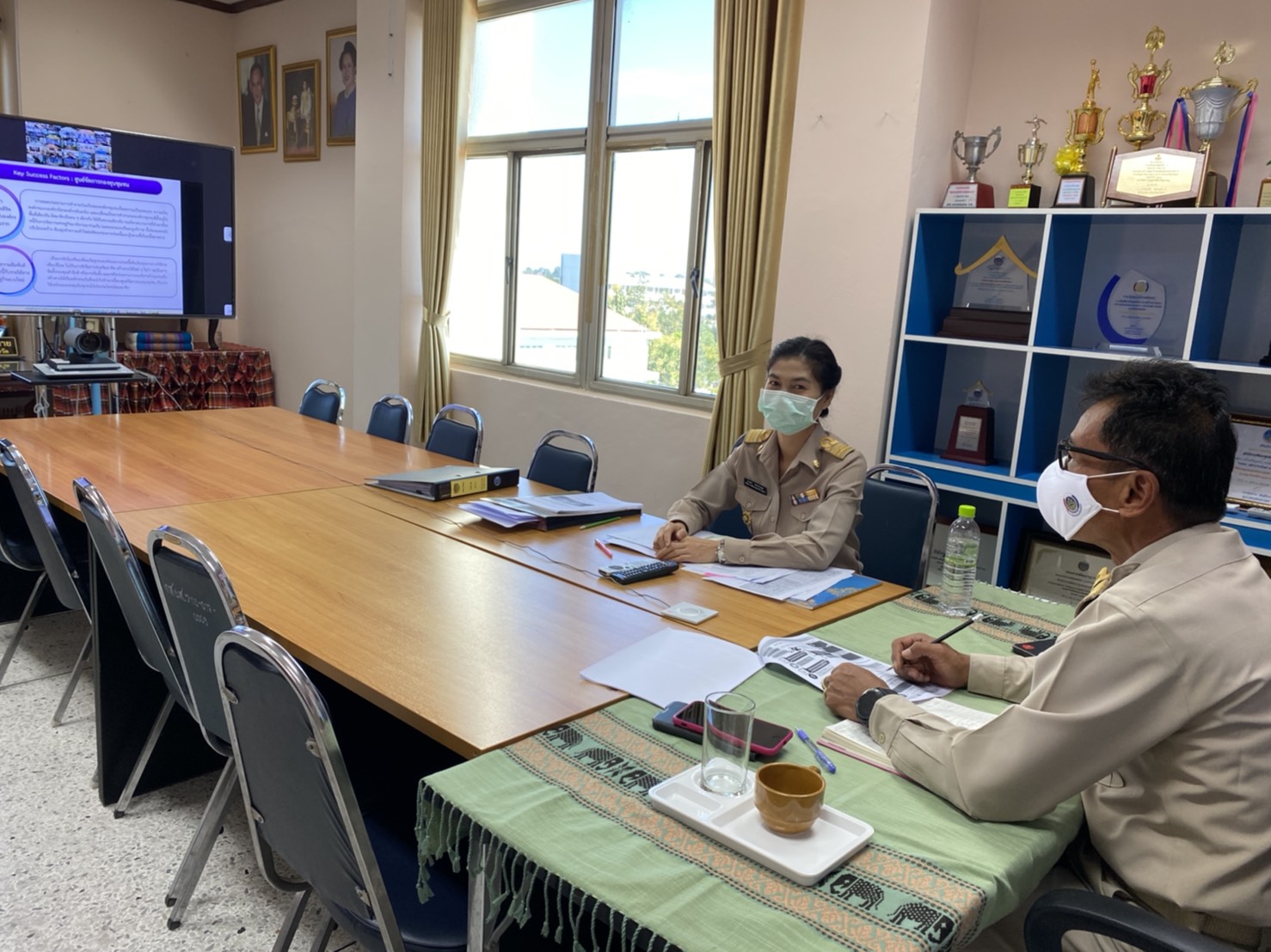 พช.ยโสธร ร่วมประชุมรับฟังการซักซ้อมแนวทางการขับเคลื่อนกองทุนแม่ของแผ่นดิน ประจำปี 2564