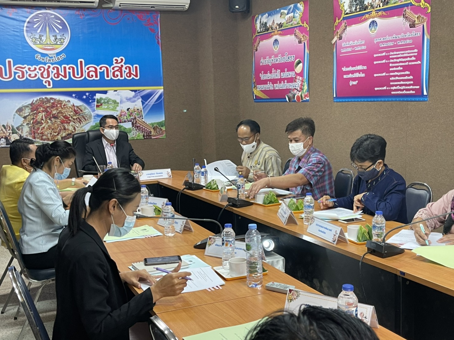 พช.ยโสธรประชุมคณะอนุกรรมการบริหารกองทุนพัฒนาบทบาทสตรีระดับจังหวัด จังหวัดยโสธร ครั้งที่ 11/2563