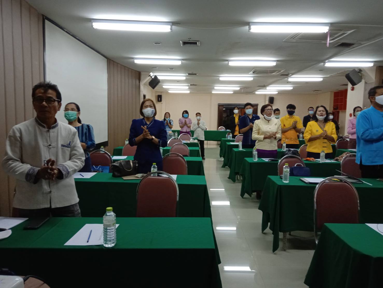 พช.ยโสธร ร่วมรับฟังการบรรยายโครงการฝึกอบรมพัฒนากรระหว่างประจำการ ด้านบริหารการเปลี่ยนแปลง ประจำปีงบประมาณ พ.ศ. 2564