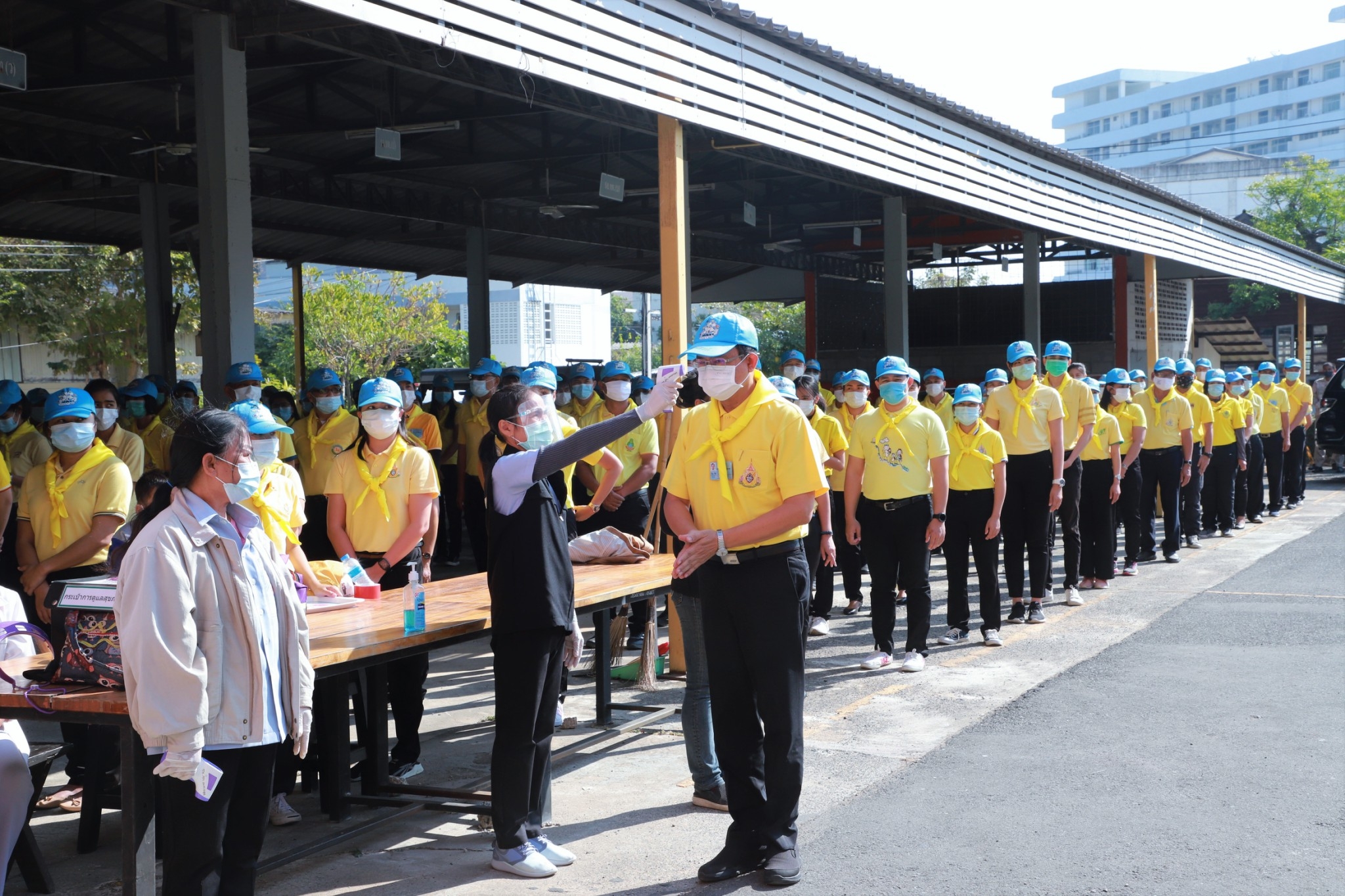 พจ.ยโสธร ร่วมกิจกรรมจิตอาสาพัฒนา ดูแล บำรุง รักษาถนน โครงการ  “1 จังหวัด 1 ถนนเฉลิมพระเกียรติ” เนื่องในวันสมเด็จพระนเรศวรมหาราช
