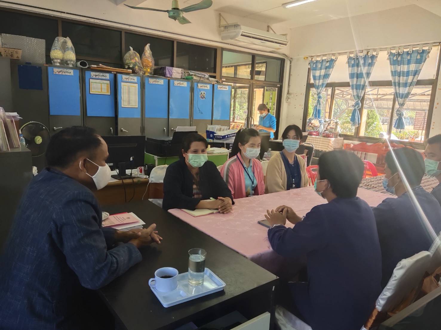 พจ.ยโสธร ลงพื้นที่อำเภอไทยเจริญเพื่อติดตามการดำเนินงานและร่วมพบปะ ให้คำแนะนำ ในการขับเคลื่อนโครงการ “โคก หนอง นา โมเดล”