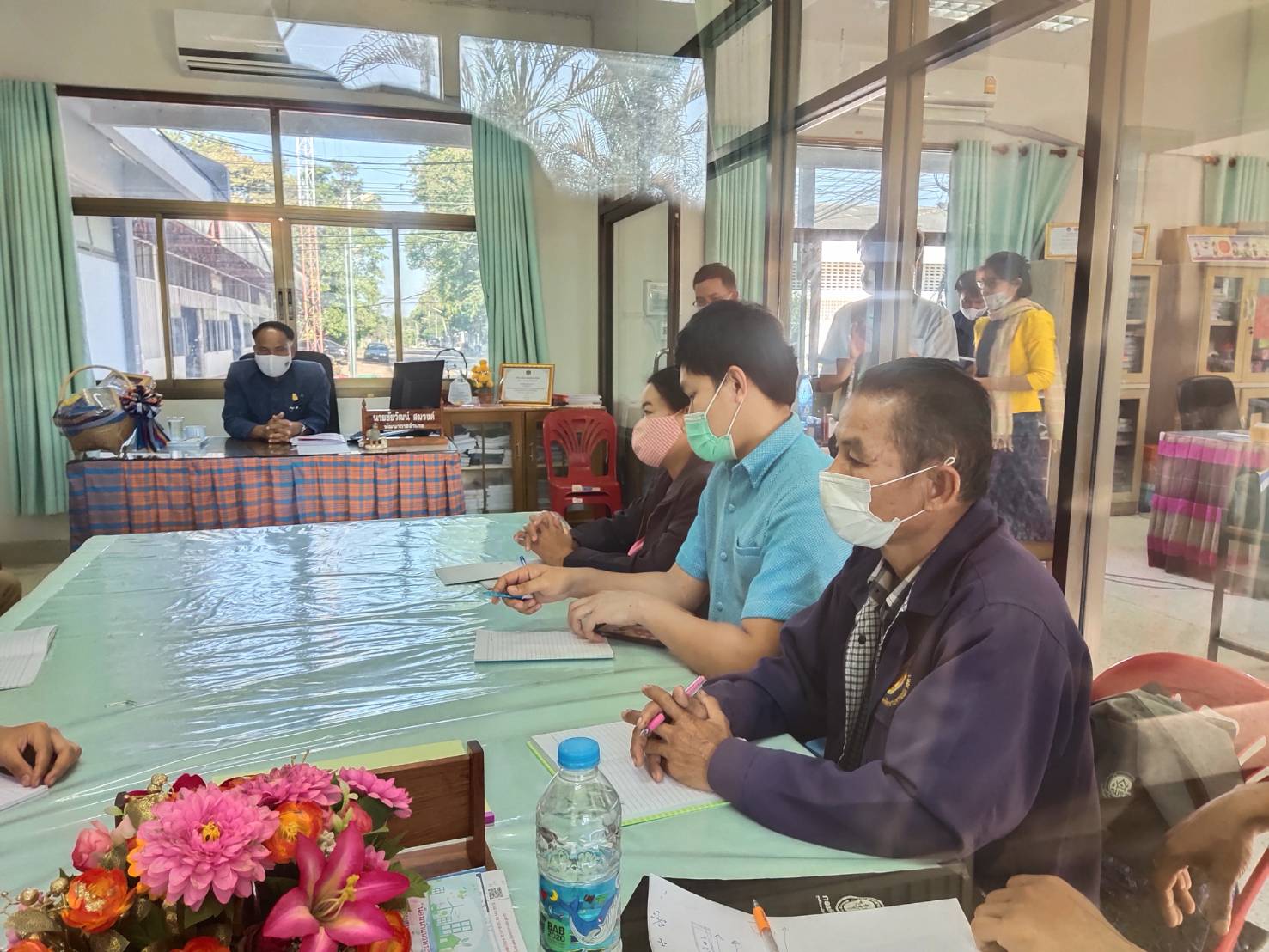 พจ.ยโสธร ลงพื้นที่อำเภอเลิงนกทา เพื่อติดตามการดำเนินงานและร่วมพบปะ ให้คำแนะนำ ในการขับเคลื่อนโครงการ “โคก หนอง นา โมเดล”