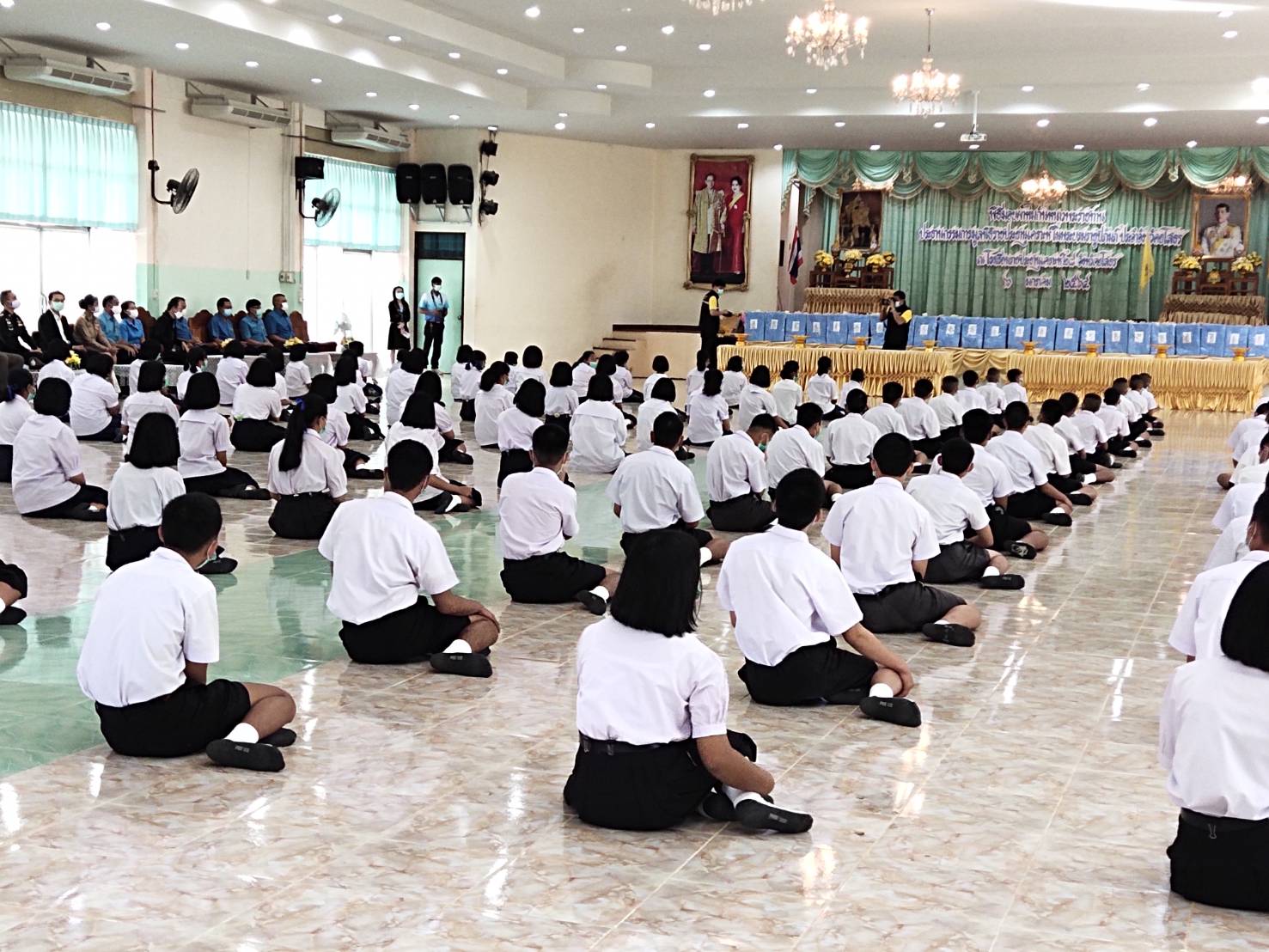 พจ.ยโสธร ร่วมพิธีมอบผ้าห่มกันหนาวพระราชทาน  ประจำปีงบประมาณ 2564