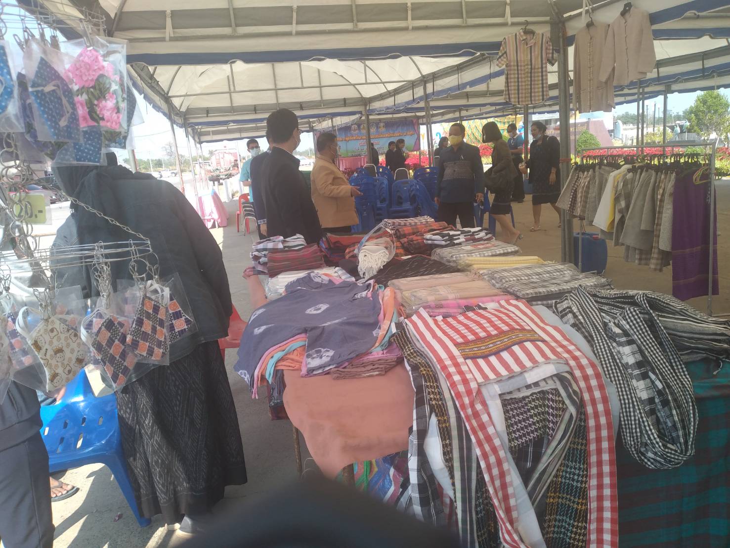 พช.ยโสธร ร่วมต้อนรับคณะผู้เข้าร่วมประชุมคณะกรรมการร่วมภาครัฐและเอกชนเพื่อแก้ไขปัญหาทางเศรษฐกิจของกลุ่มจังหวัด (กรอ.กลุ่มจังหวัด) สัญจร ที่วิมานพญาแถน