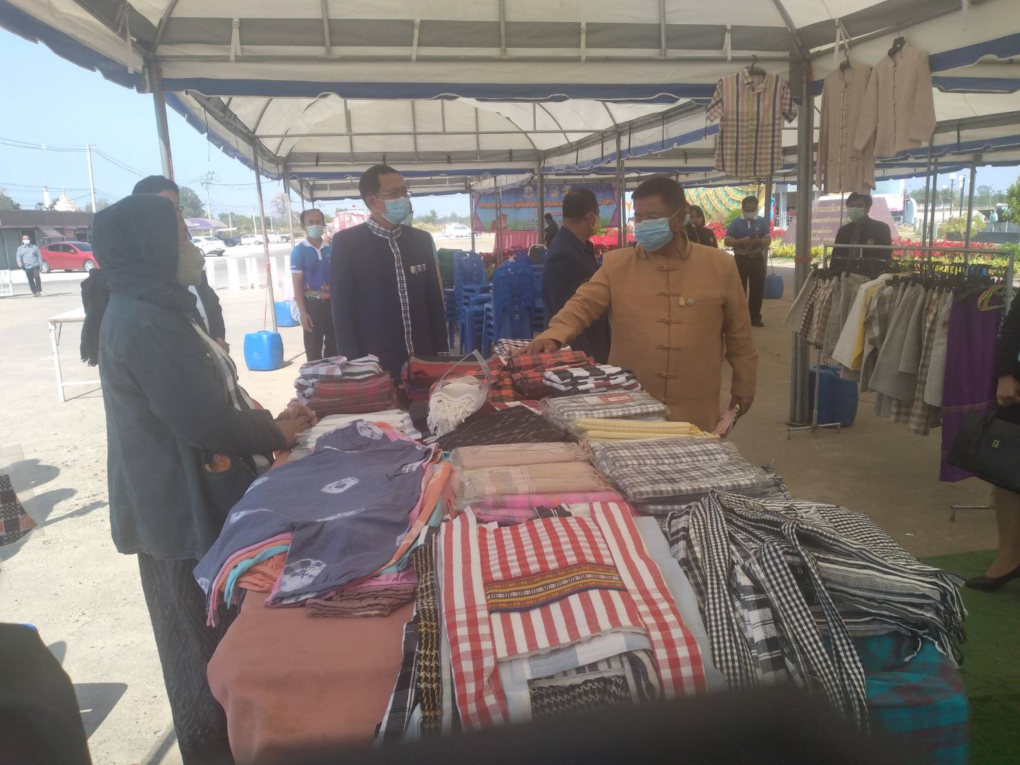 พช.ยโสธร ร่วมต้อนรับคณะผู้เข้าร่วมประชุมคณะกรรมการร่วมภาครัฐและเอกชนเพื่อแก้ไขปัญหาทางเศรษฐกิจของกลุ่มจังหวัด (กรอ.กลุ่มจังหวัด) สัญจร ที่วิมานพญาแถน