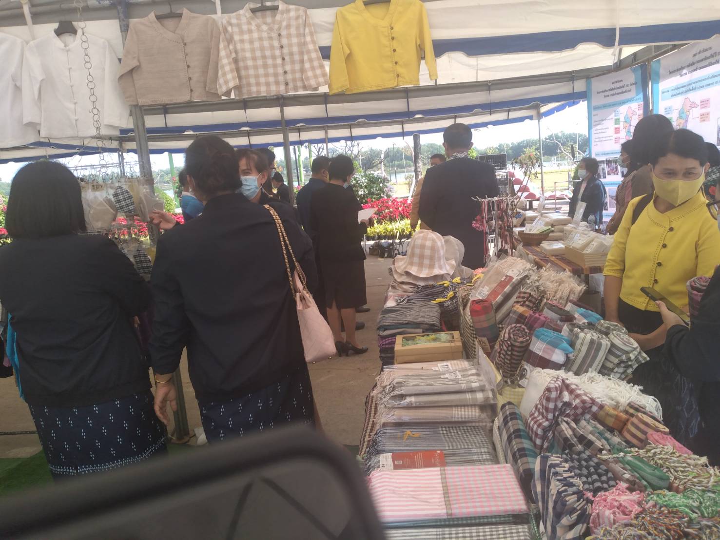 พช.ยโสธร ร่วมต้อนรับคณะผู้เข้าร่วมประชุมคณะกรรมการร่วมภาครัฐและเอกชนเพื่อแก้ไขปัญหาทางเศรษฐกิจของกลุ่มจังหวัด (กรอ.กลุ่มจังหวัด) สัญจร ที่วิมานพญาแถน