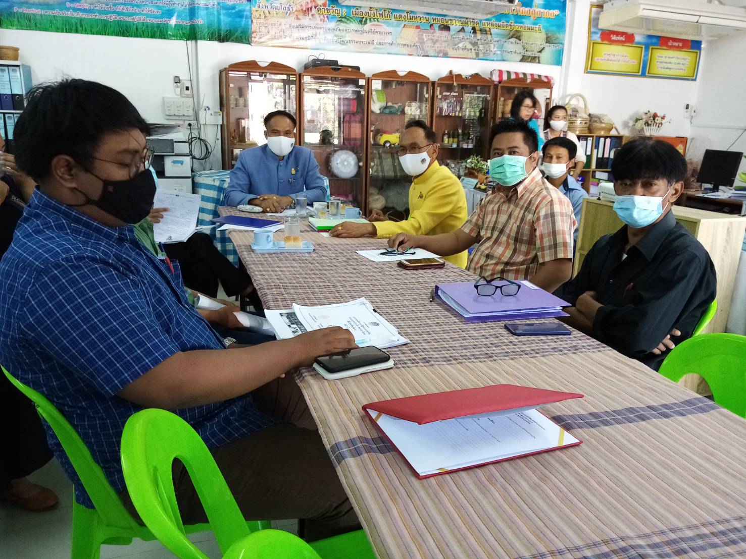 พจ.ยโสธร ร่วมประชุมกับคณะทำงานด้านช่าง  และนักพัฒนาพื้นที่ต้นแบบ (นพต.)