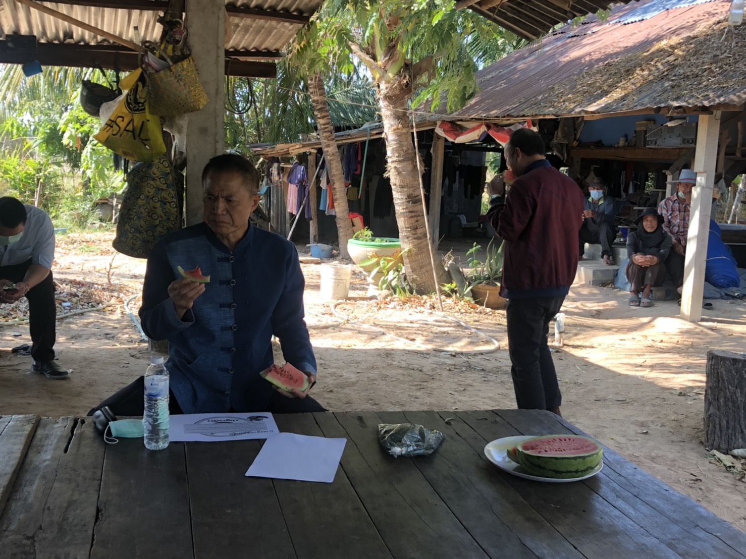 นายสันติ เหล่าบุญเสงี่ยม  ผู้ตรวจราชการกระทรวงมหาดไทย  เขตตรวจราชการที่ 14 และ พช.ยโสธร ลงพื้นที่เยี่ยมชมกลุ่มเกษตรกรรมยั่งยืนบ้านเหล่าฝ้าย