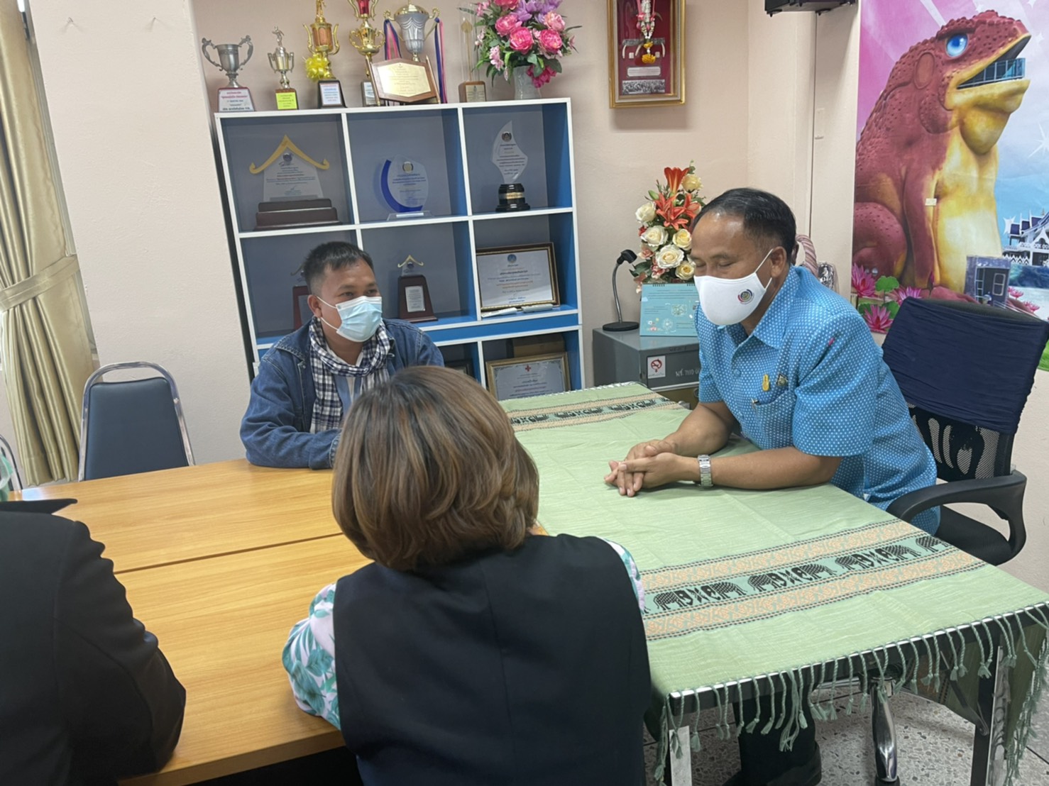 พจ.ยโสธร ร่วมประชุมให้คำแนะนำในการขับเคลื่อน ศูนย์เกษตรยั่งยืนบ้านสวาสดิ์