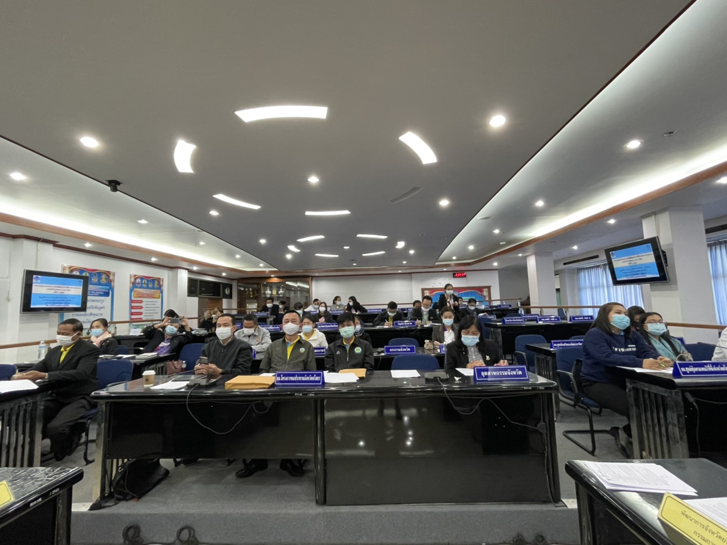 พช.ยโสธร ร่วมประชุมและชี้แจงผลการเร่งรัดติดตาม การใช้จ่ายเงินงบประมาณรายจ่าย ปี 2564