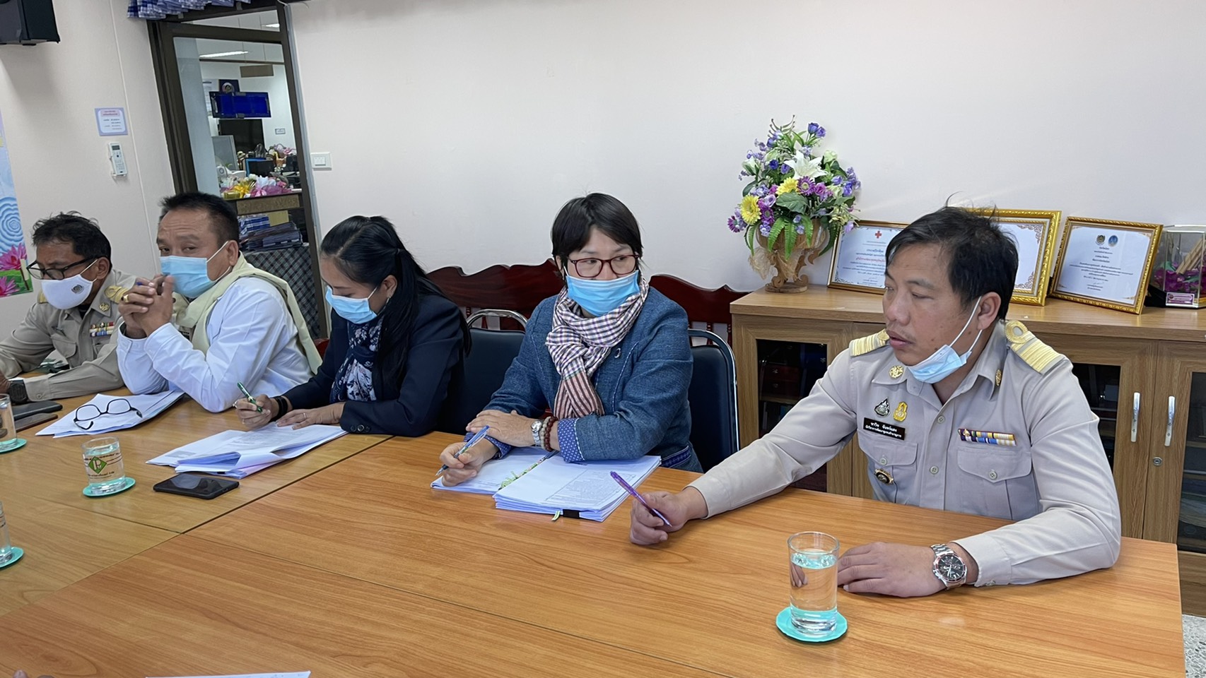 พช.ยโสธร ร่วมกับ สนง.คลังจ.ยโสธร ร่วมปรึกษาหารือแนวทาง การพัฒนาผู้ประกอบการ OTOP และ “โคก หนอง นา โมเดล” จ.ยโสธร