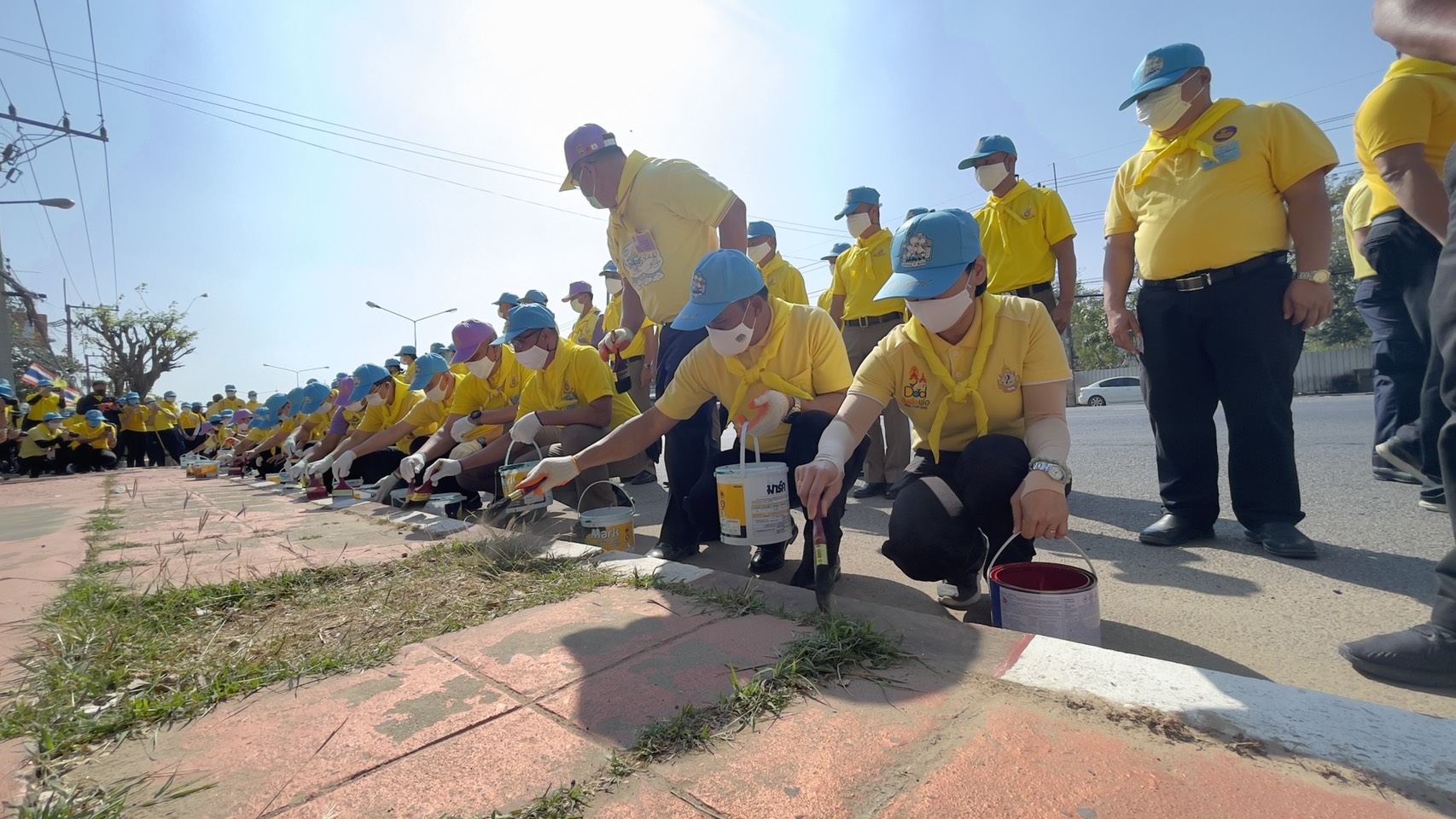 พจ.ยโสธร ร่วมกิจกรรมจิตอาสาพัฒนา ดูแล บำรุง รักษาถนน โครงการ  “1 จังหวัด 1 ถนนเฉลิมพระเกียรติ” เนื่องในวันสมเด็จพระนเรศวรมหาราช