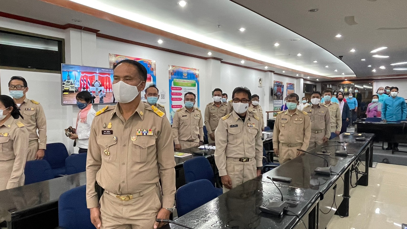 พช.ยโสธร จัดพิธีลงนามถวายพระพรชัยมงคล สมเด็จพระเจ้าลูกเธอ เจ้าฟ้าสิริวัณณวรี นารีรัตนราชกัญญา และมอบลายผ้า  “ผ้ามัดหมี่ลายขอเจ้าฟ้าสิริวัณณวรีฯ” แก่กลุ่มทอผ้าในจังหวัดยโสธร”