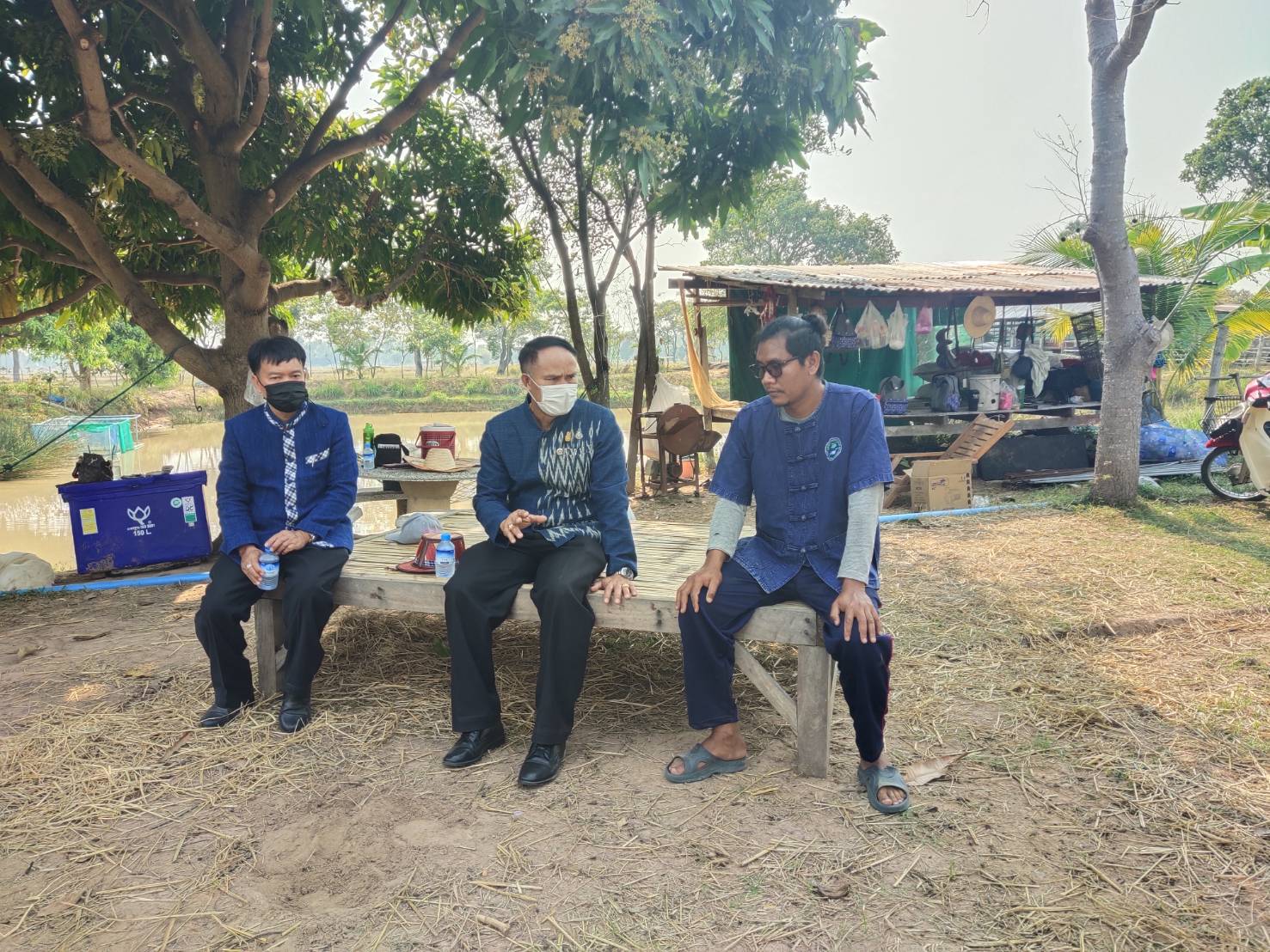 พช.ยโสธร ติดตามการดำเนินงานโครงการพัฒนาพื้นที่ต้นแบบ การพัฒนาคุณภาพชีวิตตามหลักทฤษฎีใหม่ ประยุกต์สู่ “โคก หนอง นา โมเดล” อำเภอมหาชนะชัย