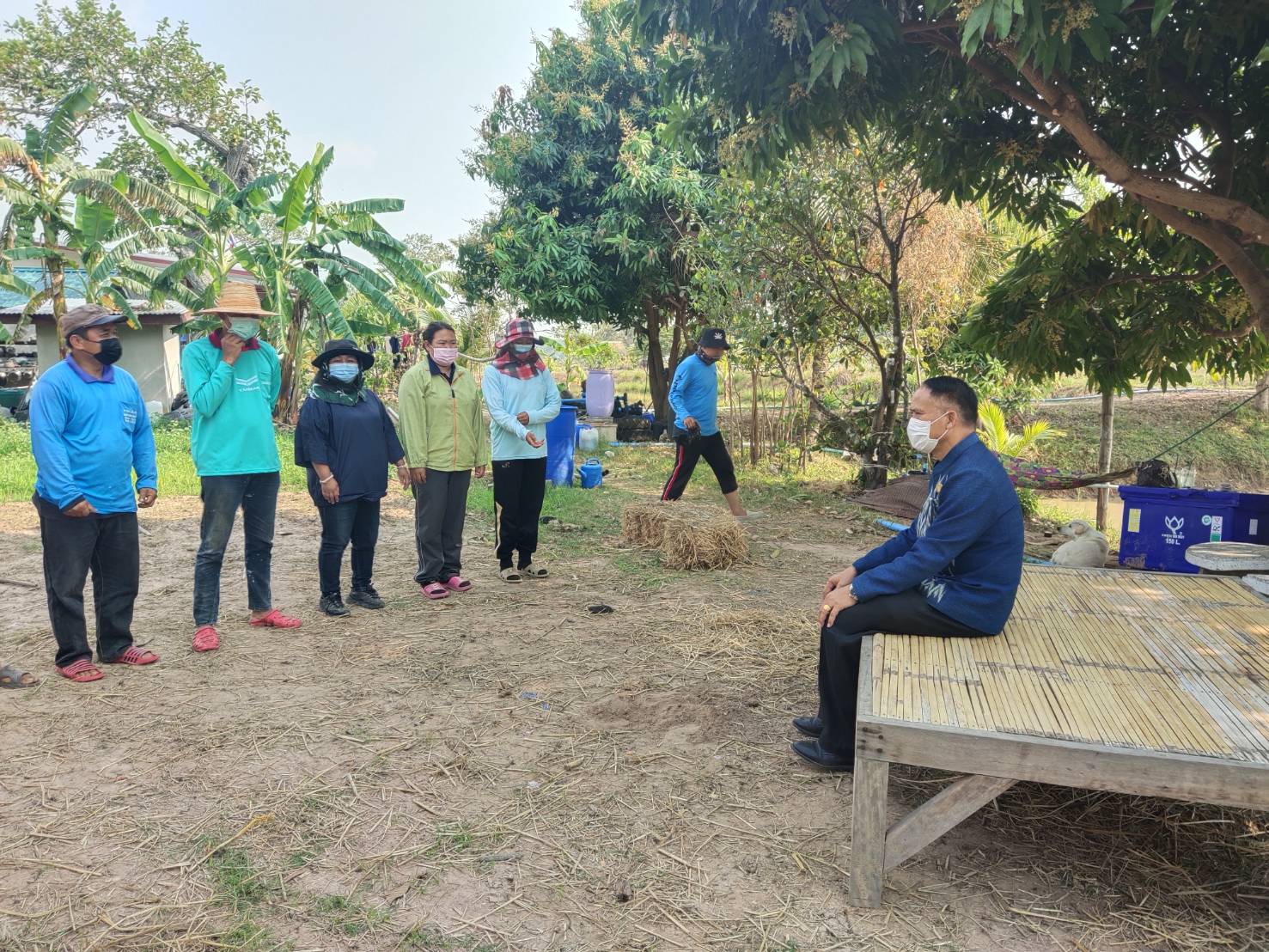 พช.ยโสธร ติดตามการดำเนินงานโครงการพัฒนาพื้นที่ต้นแบบ การพัฒนาคุณภาพชีวิตตามหลักทฤษฎีใหม่ ประยุกต์สู่ “โคก หนอง นา โมเดล” อำเภอมหาชนะชัย