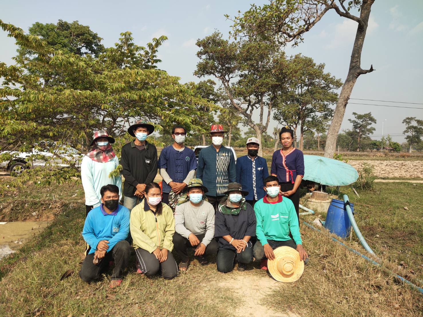พช.ยโสธร ติดตามการดำเนินงานโครงการพัฒนาพื้นที่ต้นแบบ การพัฒนาคุณภาพชีวิตตามหลักทฤษฎีใหม่ ประยุกต์สู่ “โคก หนอง นา โมเดล” อำเภอมหาชนะชัย
