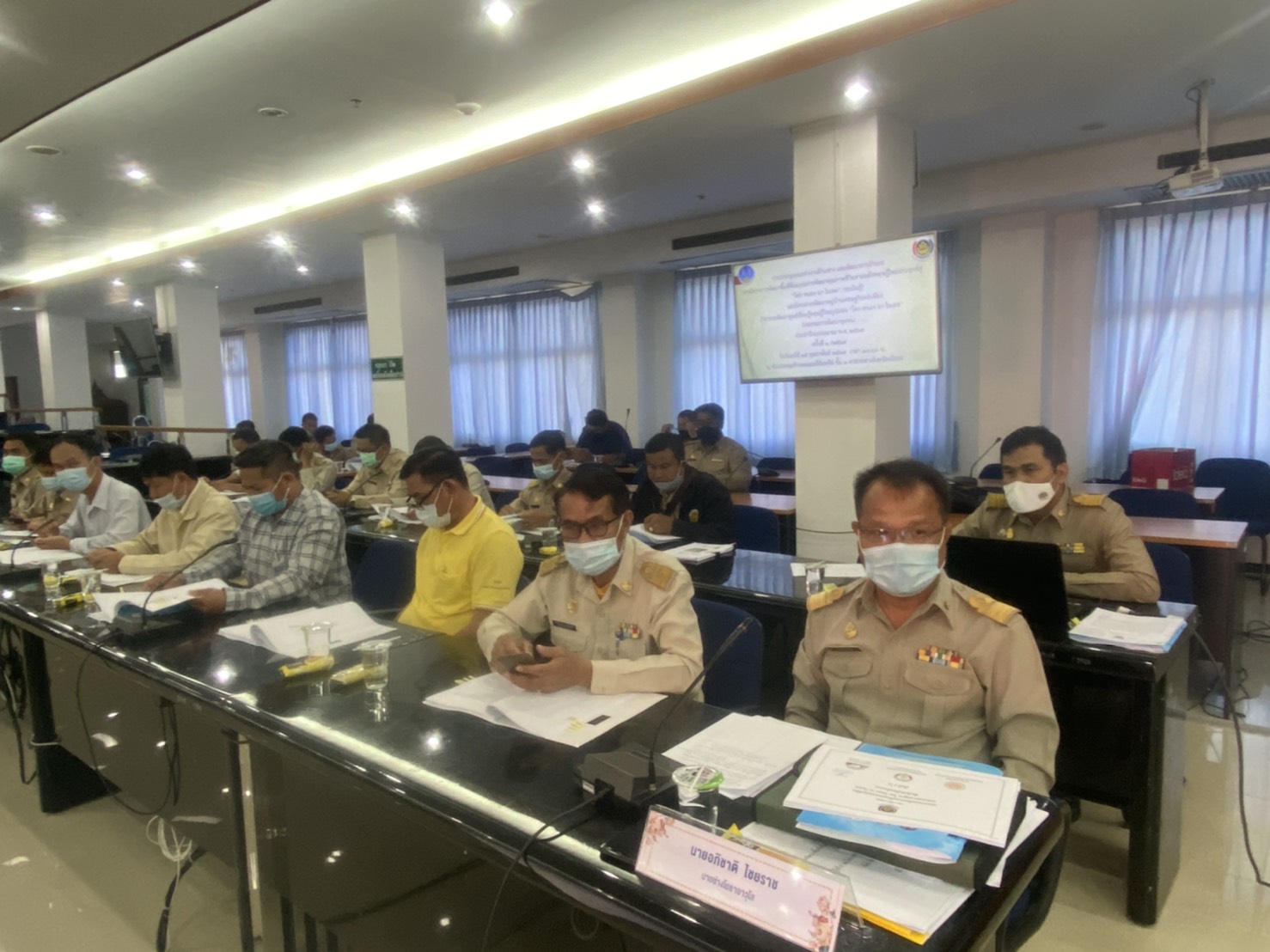 พช.ยโสธร ประชุมคณะทำงานด้านช่างและพัฒนาการอำเภอ  ตามโครงการพัฒนาพื้นที่ต้นแบบการพัฒนาคุณภาพชีวิตตามหลักทฤษฎีใหม่ประยุกต์สู่ “ โคกหนองนาโมเดล”  (งบเงินกู้) และโครงการพัฒนาหมู่บ้านเศรษฐกิจพอเพียง กิจกรรมพัฒนาศูนย์เรียนรู้ทฤษฎีใหม่รูปแบบ “โคกหนองนาโมเดล” (งบกรมการพัฒนาชุมชน) ประจำปีงบประมาณ พ.ศ. 2564 ครั้งที่ 1/2564