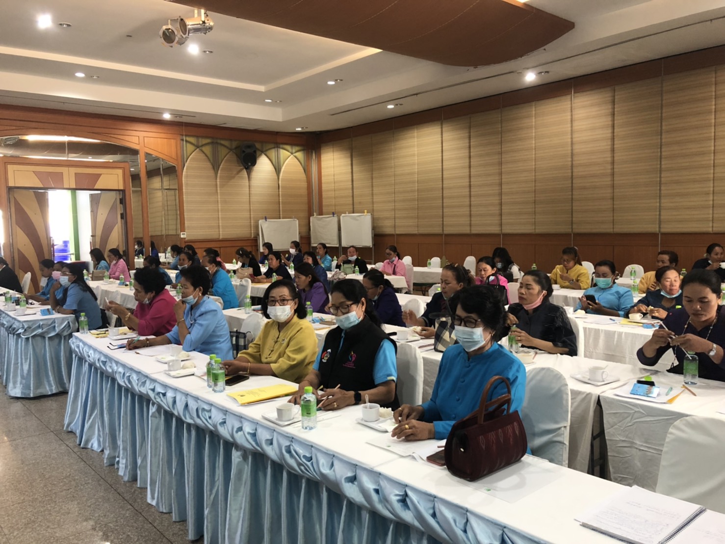 พช.ยโสธร จัดอบรมโครงการเพิ่มประสิทธิภาพการปฏิบัติงานกองทุนพัฒนาบทบาทสตรี แก่กลไกการขับเคลื่อนกองทุนพัฒนาบทบาทสตรี  กิจกรรมที่ 2 เพิ่มประสิทธิภาพการปฏิบัติงานกองทุน พัฒนาบทบาทสตรีแก่กลไกการขับเคลื่อนกองทุนพัฒนาบทบาทสตรีระดับจังหวัด