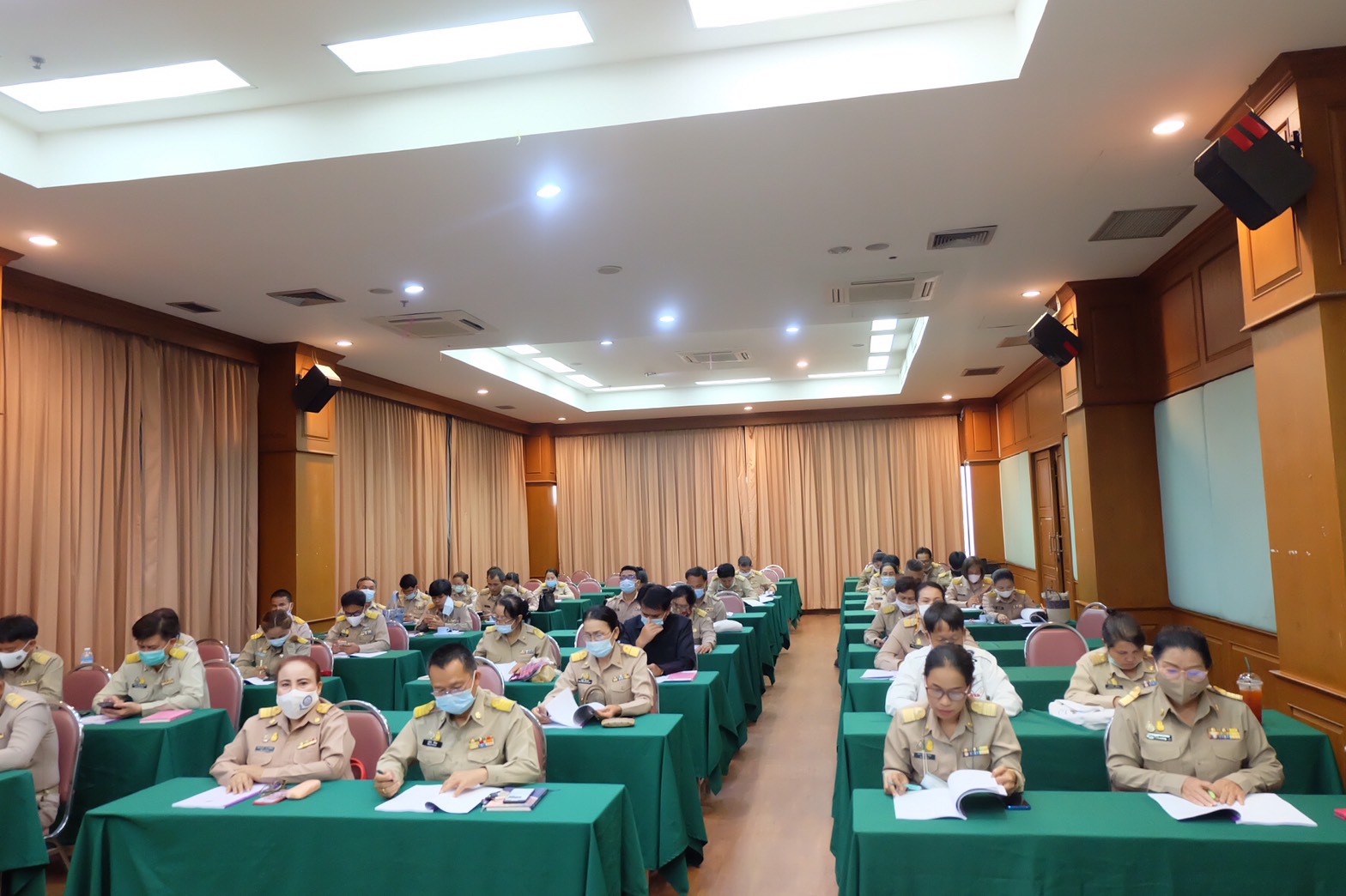 พช.ยโสธร ประชุมเชิงปฏิบัติการ การดำเนินงานตามมาตรการปรับปรุงประสิทธิภาพในการปฏิบัติราชการของกรมการพัฒนาชุมชน ประจำปีงบประมาณ พ.ศ. 2564