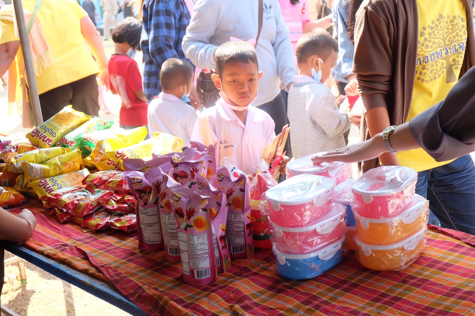 พช.ยโสธร ร่วมกิจกรรมหน่วยแพทย์อาสาสมเด็จพระศรีนครินทราบรมราชชนนี (พอ.สว.)                           ร่วมกับ โครงการจังหวัดเคลื่อนที่ “เพิ่มรอยยิ้ม เติมความสุข ให้คนยโสธร” ครั้งที่ 5 ประจำปีงบประมาณ พ.ศ. 2564 จังหวัดยโสธร