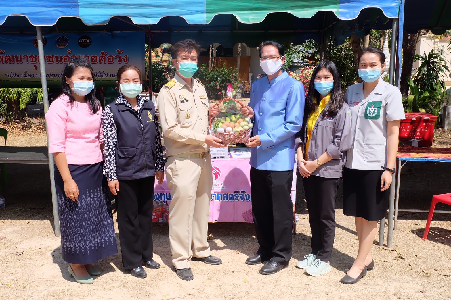 พช.ยโสธร ร่วมกิจกรรมหน่วยแพทย์อาสาสมเด็จพระศรีนครินทราบรมราชชนนี (พอ.สว.)                           ร่วมกับ โครงการจังหวัดเคลื่อนที่ “เพิ่มรอยยิ้ม เติมความสุข ให้คนยโสธร” ครั้งที่ 5 ประจำปีงบประมาณ พ.ศ. 2564 จังหวัดยโสธร