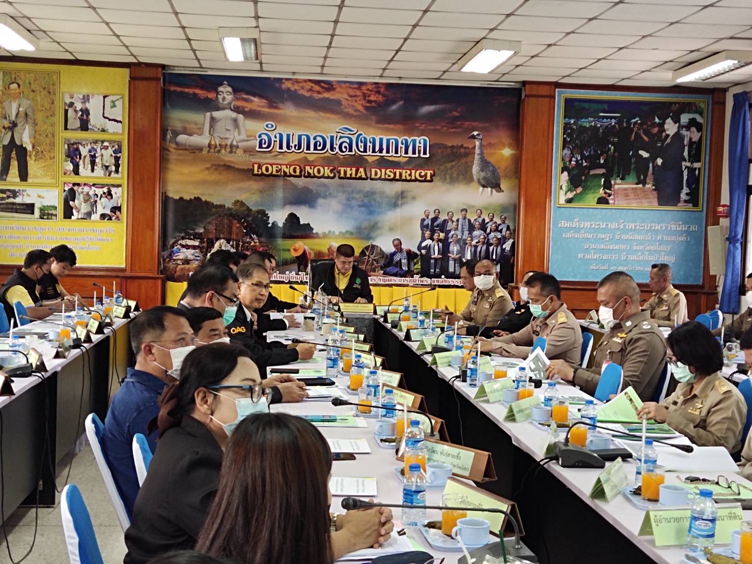 พช.ยโสธร ร่วมต้อนรับและร่วมประชุมการติดตามการแก้ไขปัญหาของขบวนการ ประชาชนเพื่อสังคมที่เป็นธรรม ของรัฐมนตรีช่วยว่าการกระทรวงเกษตรและสหกรณ์  (ร้อยเอก ธรรมนัส พรหมเผ่า)