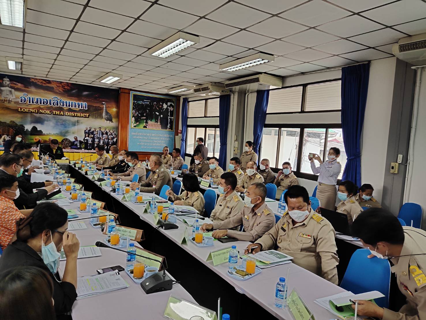 พช.ยโสธร ร่วมต้อนรับและร่วมประชุมการติดตามการแก้ไขปัญหาของขบวนการ ประชาชนเพื่อสังคมที่เป็นธรรม ของรัฐมนตรีช่วยว่าการกระทรวงเกษตรและสหกรณ์  (ร้อยเอก ธรรมนัส พรหมเผ่า)