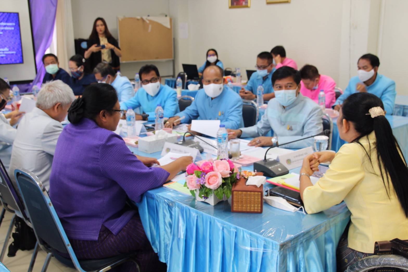พช.ยโสธร ร่วมประชุมตรวจติดตามผลการดำเนินงานของหน่วยรับตรวจรายไตรมาส ครั้งที่ 2/2564 เขตตรวจราชการที่ 14 (จังหวัดอำนาจเจริญ ศรีสะเกษ ยโสธร และอุบลราชธานี) (จังหวัดอำนาจเจริญ ศรีสะเกษ ยโสธร และอุบลราชธานี)