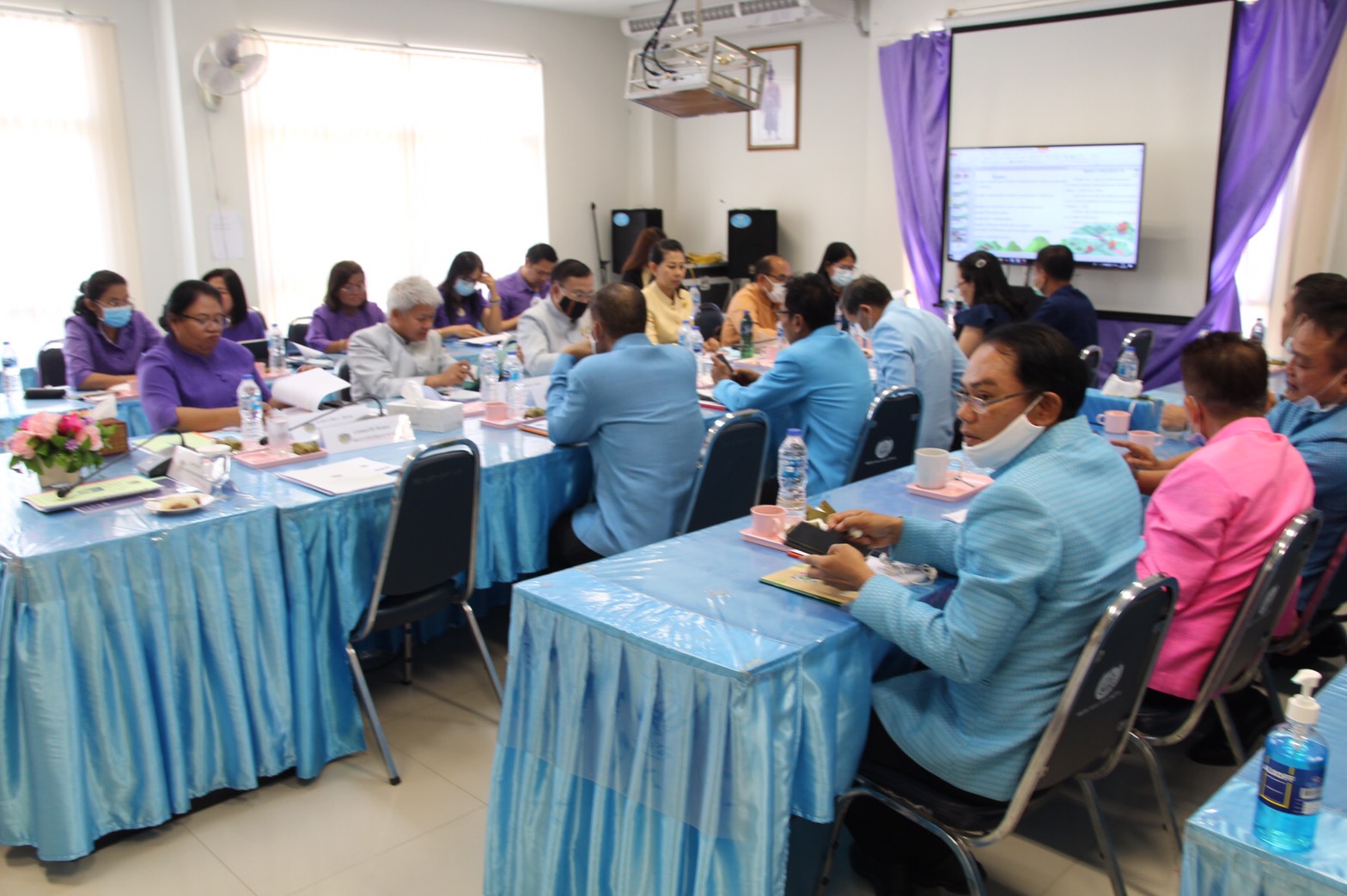 พช.ยโสธร ร่วมประชุมตรวจติดตามผลการดำเนินงานของหน่วยรับตรวจรายไตรมาส ครั้งที่ 2/2564 เขตตรวจราชการที่ 14 (จังหวัดอำนาจเจริญ ศรีสะเกษ ยโสธร และอุบลราชธานี) (จังหวัดอำนาจเจริญ ศรีสะเกษ ยโสธร และอุบลราชธานี)