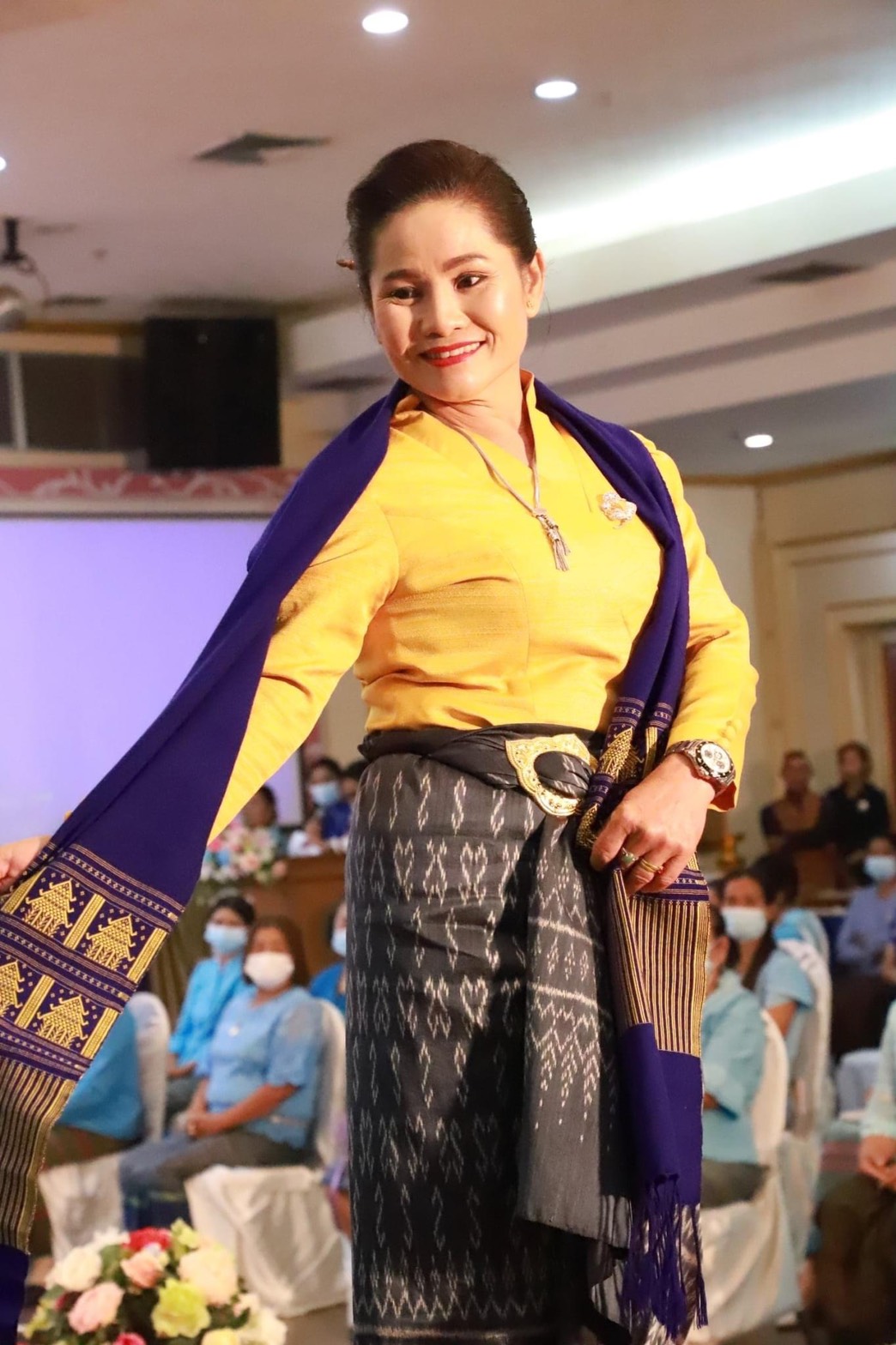 จังหวัดยโสธร จัดงานรวมพลังสตรีศรียโสธร เนื่องในวันสตรีสากล ประจำปี 2564 ยกย่องเชิดชูเกียรติสตรี พร้อมเดินแบบผ้าไทยพื้นเมือง และลงนาม MOU ภาคีเครือข่าย การสวมใส่ผ้าไทย ตามมติคณะรัฐมนตรี