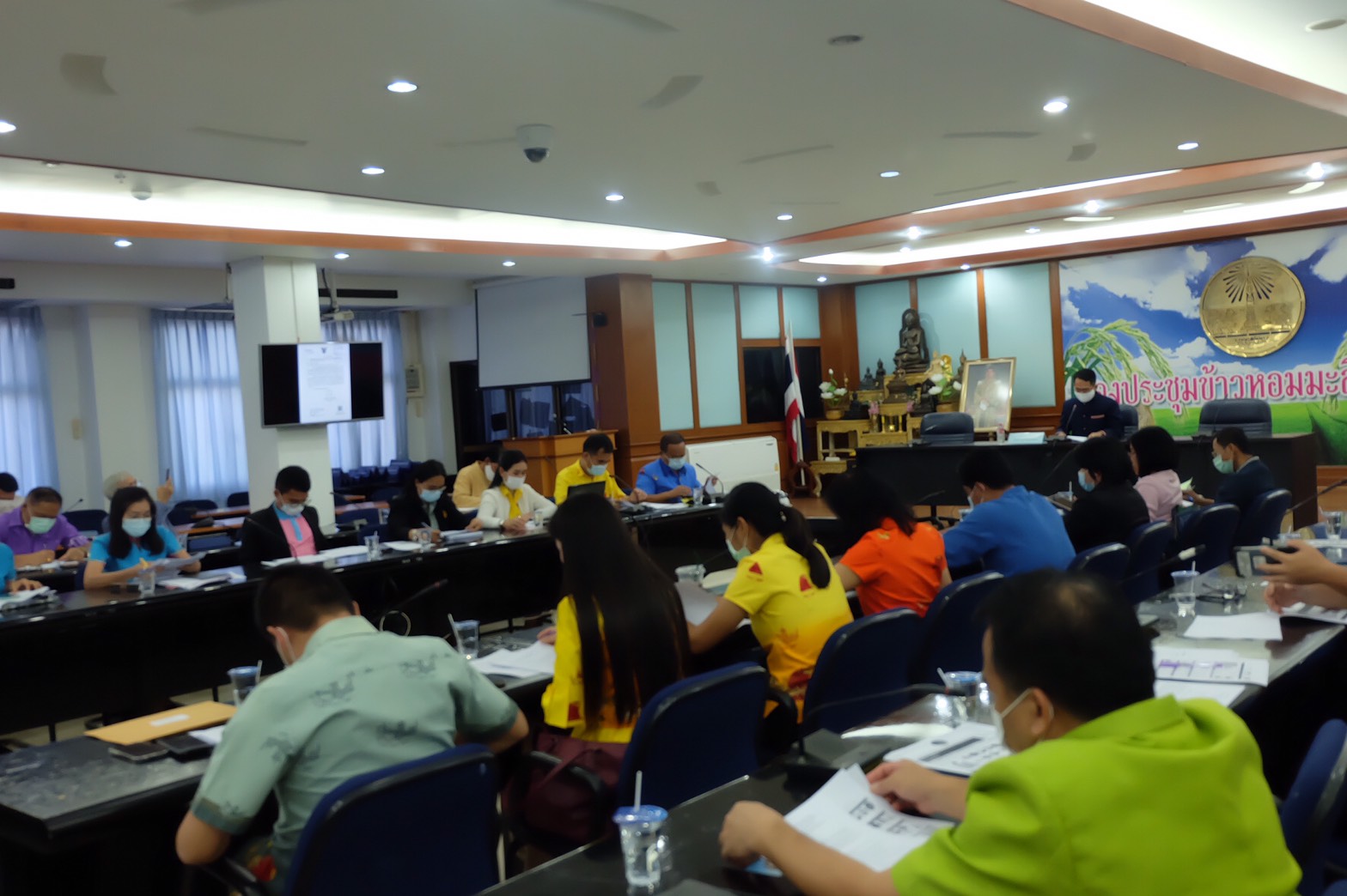 พช.ยโสธร ร่วมประชุมชี้แจงและซักซ้อมการดำเนินการตัวชี้วัดการประเมิน ส่วนราชการตามมาตรการปรับปรุงประสิทธิภาพในการปฏิบัติราชการ ประจำปีงบประมาณ พ.ศ. 2564 จังหวัดยโสธร