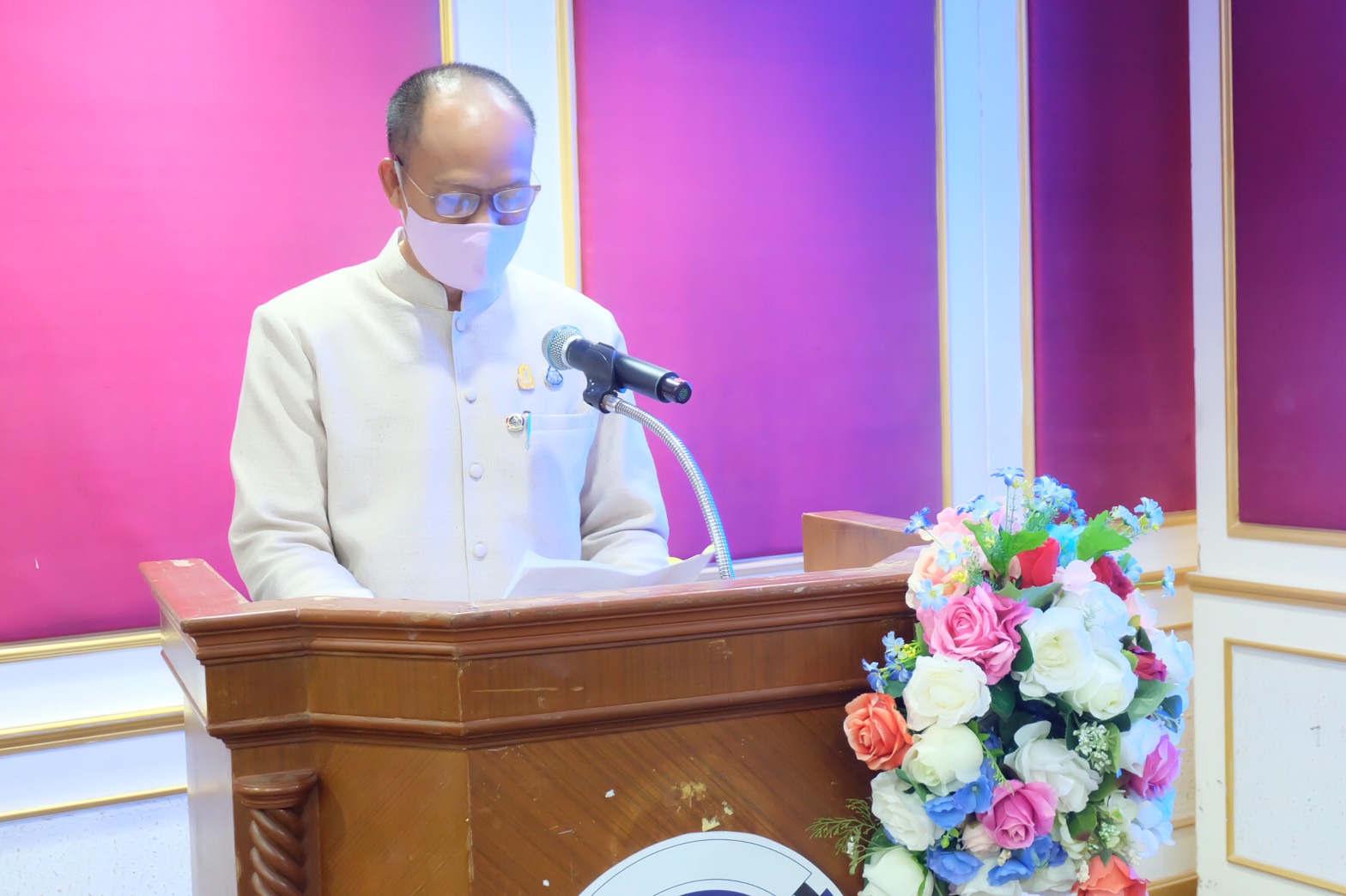 พช.ยโสธร  จัดประชุมโครงการพัฒนาด้านการท่องเที่ยวและบริการ กิจกรรมย่อย พัฒนาบรรจุภัณฑ์ OTOP และ Banner