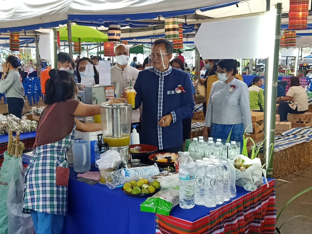 พช.ยโสธร ร่วมพิธีเปิดงาน “มหกรรมสินค้าเกษตรอินทรีย์ วิถียโสธร ๒๕๖๔ “๒๕๐ ปี ฮุ่งเฮืองเมืองยศ” ”