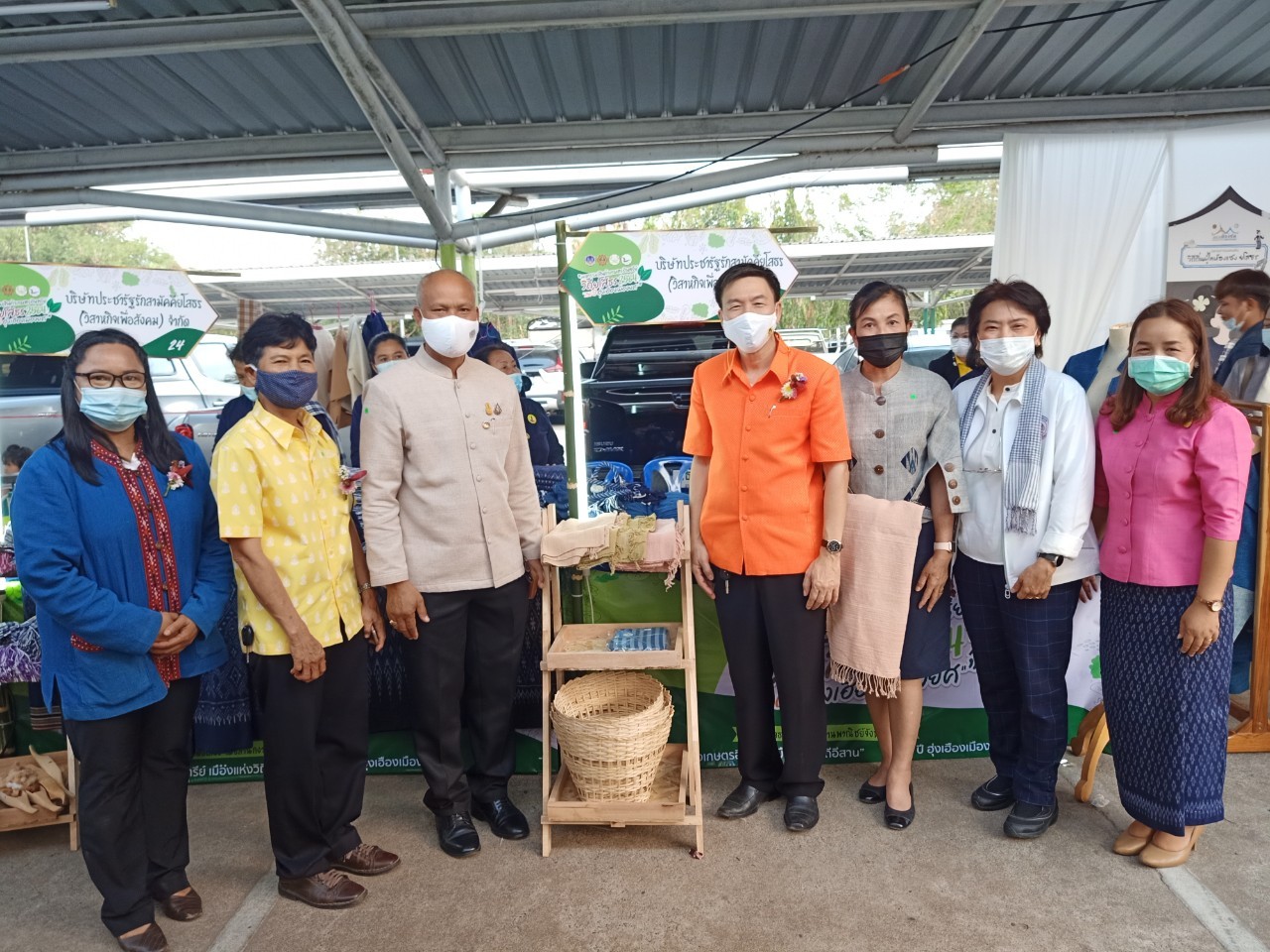 พช.ยโสธร ร่วมพิธีเปิดงาน “มหกรรมสินค้าเกษตรอินทรีย์ วิถียโสธร ๒๕๖๔ “๒๕๐ ปี ฮุ่งเฮืองเมืองยศ” ”