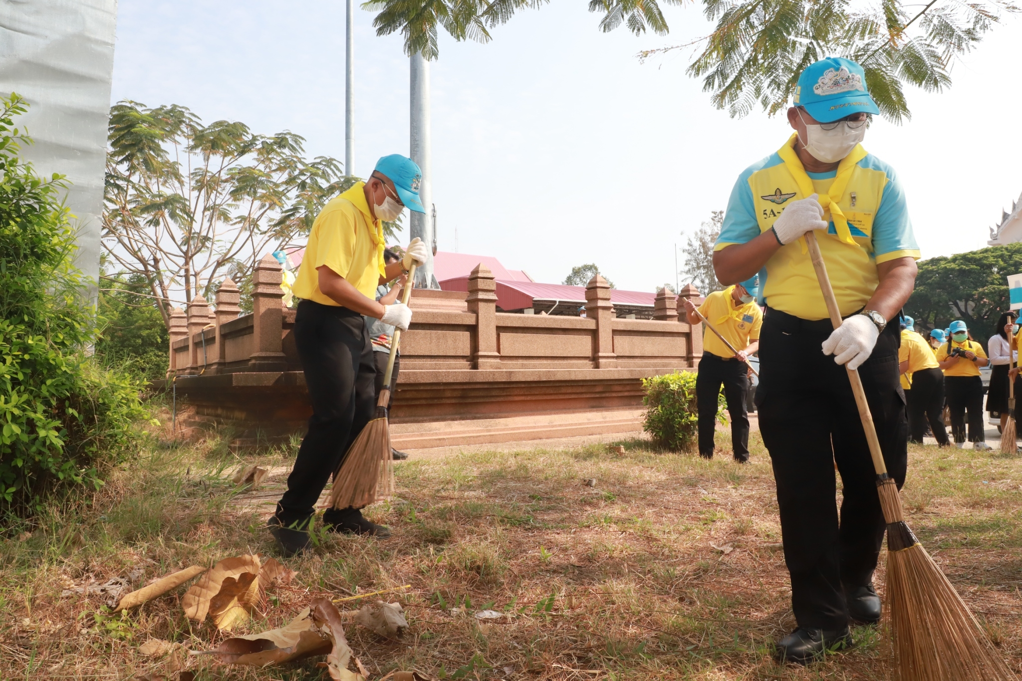 จังหวัดยโสธร ร่วมกับ พช.ยโสธร จัดกิจกรรมจิตอาสาพัฒนาเนื่องในวันคล้ายวันพระราชสมภพสมเด็จพระกนิษฐาธิราชเจ้า กรมสมเด็จพระเทพรัตนราชสุดาฯ สยามบรมราชกุมารี ในวันที่ 2 เมษายน 2564