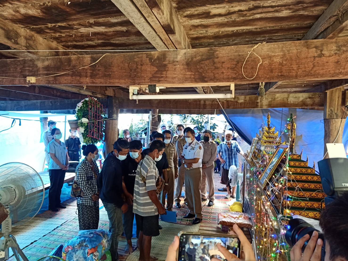 ?พช.ยโสธร  พ่อเมืองยโสธร พร้อมส่วนราชการ มอบเงิน สิ่งของครอบครัว 2 พี่น้องที่จมน้ำเสียชีวิต
