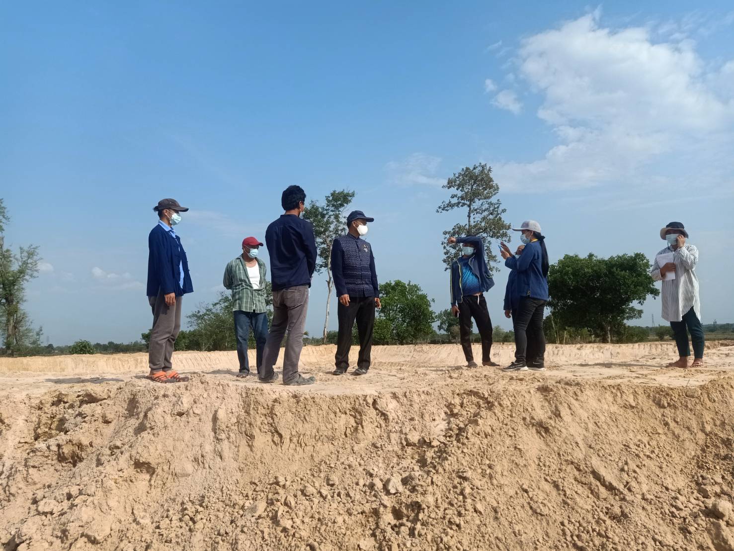 ✍? พช.ยโสธร  พัฒนาการจังหวัดยโสธร เยี่ยมยามถามข่าว “โคก หนอง นา” พื้นที่อำเภอป่าติ้ว