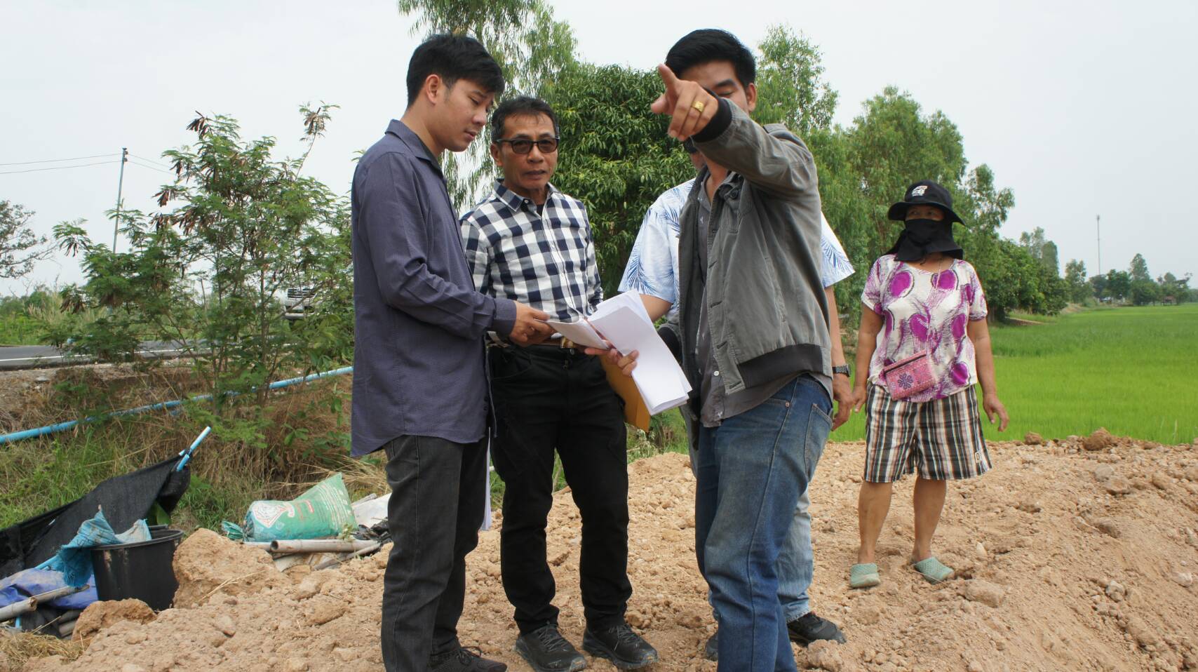 ?พช.ยโสธร ลงพื้นที่สนับสนุนการขับเคลื่อน “โคก หนอง นา กรมการพัฒนาชุมชน” ภายใต้โครงการพัฒนาหมู่บ้านเศรษฐกิจพอเพียง ประจำปีงบประมาณ พ.ศ. 2564  พื้นที่อำเภอเมืองยโสธร จังหวัดยโสธร