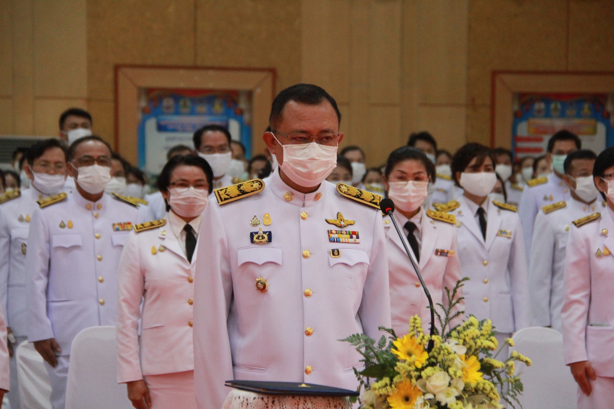 พช.ยโสธร ร่วมพิธีถวายเครื่องราชสักการะ เนื่องในวันพระบาทสมเด็จพระพุทธยอดฟ้าจุฬาโลกมหาราชและวันที่ระลึกมหาจักรีบรมราชวงศ์
