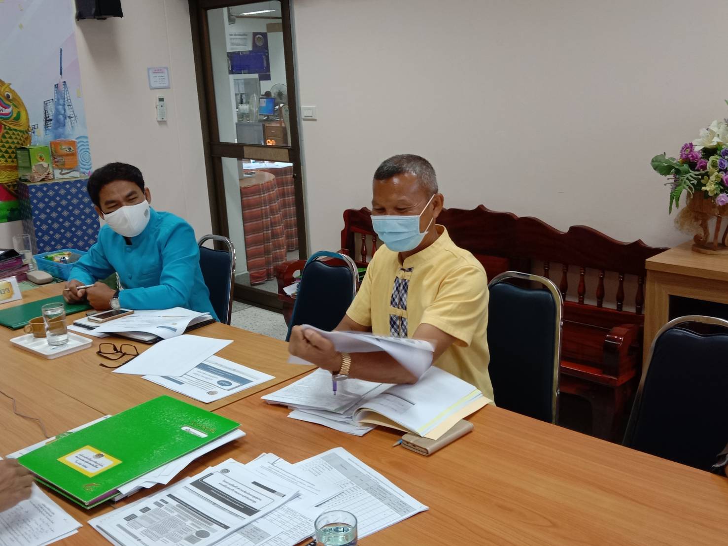 ? พช. ยโสธร ร่วมประชุมชี้แจงแนวทางการดำเนินกิจกรรมแผนการปฏิบัติงานและแผนการใช้จ่ายงบประมาณ กรมการพัฒนาชุมชน ประจำปีงบประมาณ 2564 โครงการเสริมสร้างความเข้มแข็งกองทุนชุมชนตามหลักธรรมาภิบาลและการเข้าถึงแหล่งทุน สำหรับไตรมาส 3-4 ผ่านระบบวีดีทัศน์ทางไกล (Video Conference) วันที่ 7 พฤษภาคม 2564 เวลา 9.00 น.