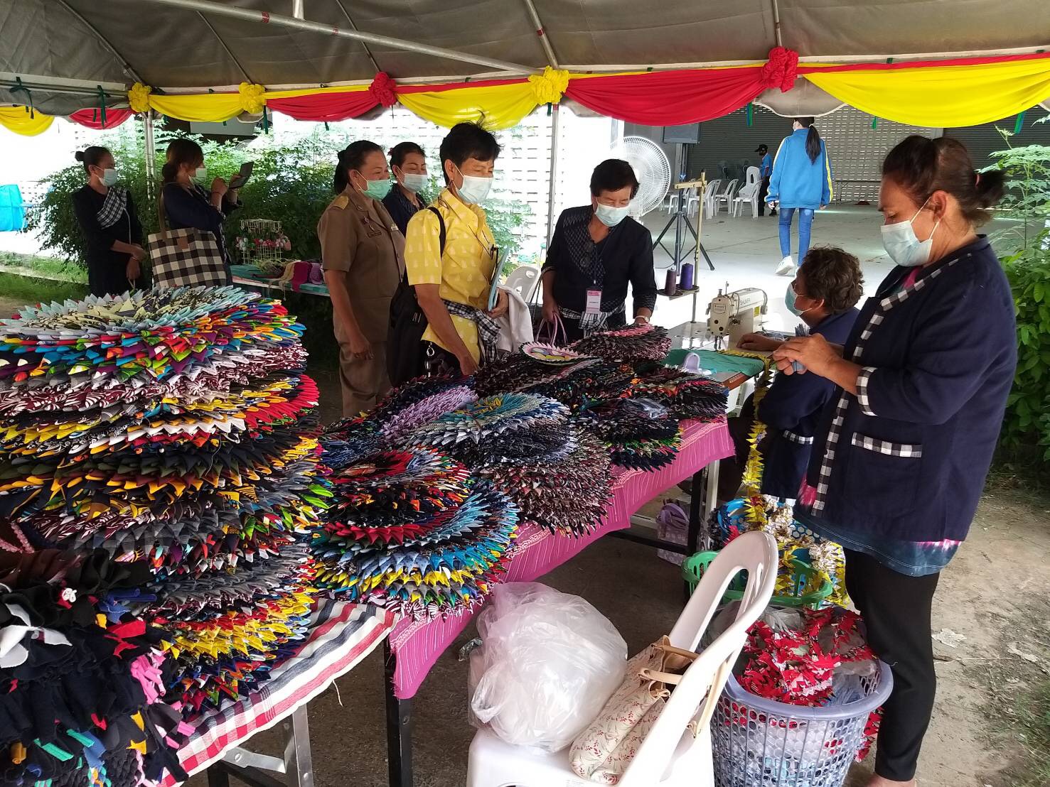 พช.ยโสธร  ลงพื้นที่ประกวดโครงการเชิดชูเกียรติคนกองทุนพัฒนาบทบาทสตรี ประจำปี 2564 พื้นที่อำเภอเลิงนกทา