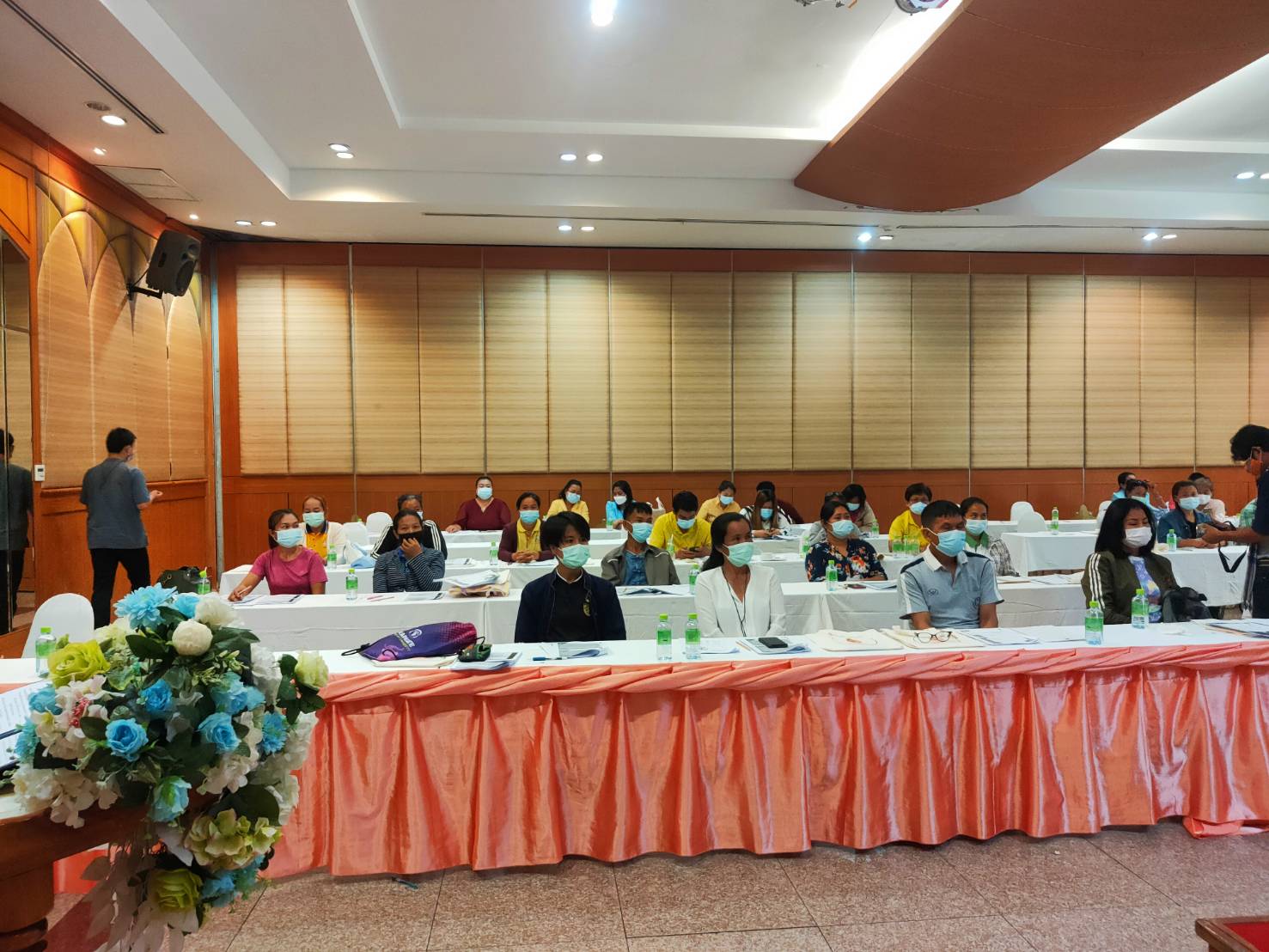 ร่วมอบรมฝึกอบรมการยกระดับการแปรรูปผลิตภัณฑ์ชุมชนและการสร้างช่องทางตลาดกับกลุ่มวิสาหกิจชุมชน ภายใต้โครงการเพิ่มสมรรถนะด้านการบริหารและจัดการพลังงานครบวงจรในชุมชนระดับตำบลและเครือข่ายพลังงานชุมชน ประจำปีงบประมาณ 2564
